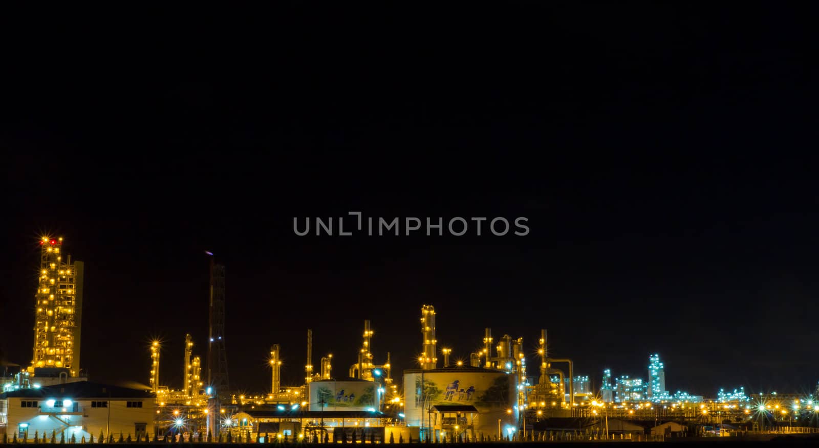 Factory at night. by Na8011seeiN