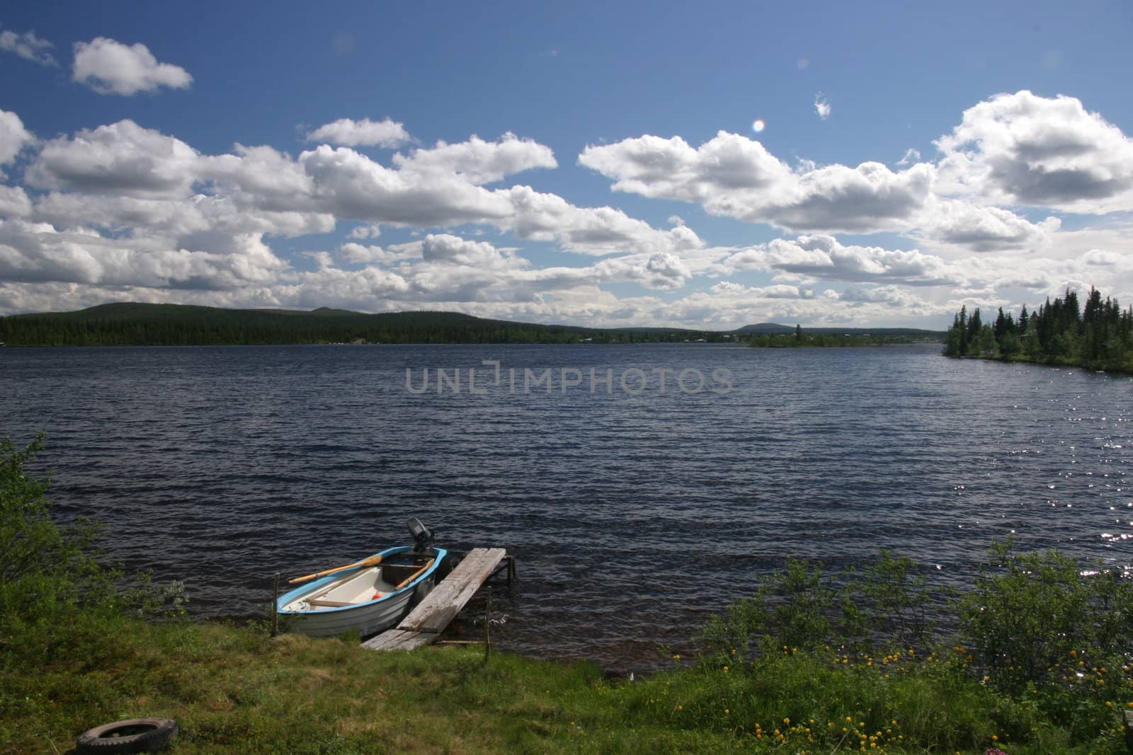 Summer lake by steelneck