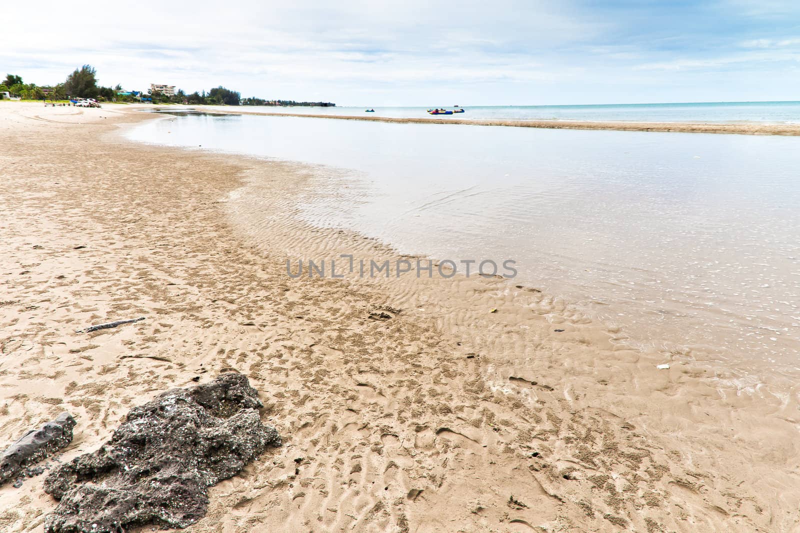 The Sea in Thailand by Na8011seeiN