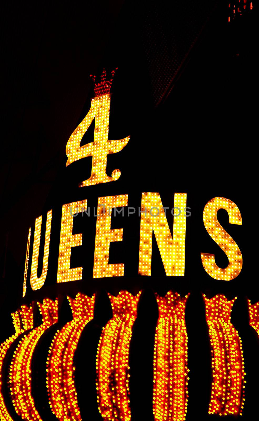 4 queens