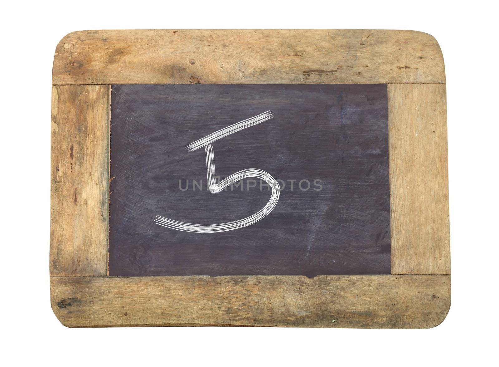 The number "5" written with white   on a blackboard   by rufous