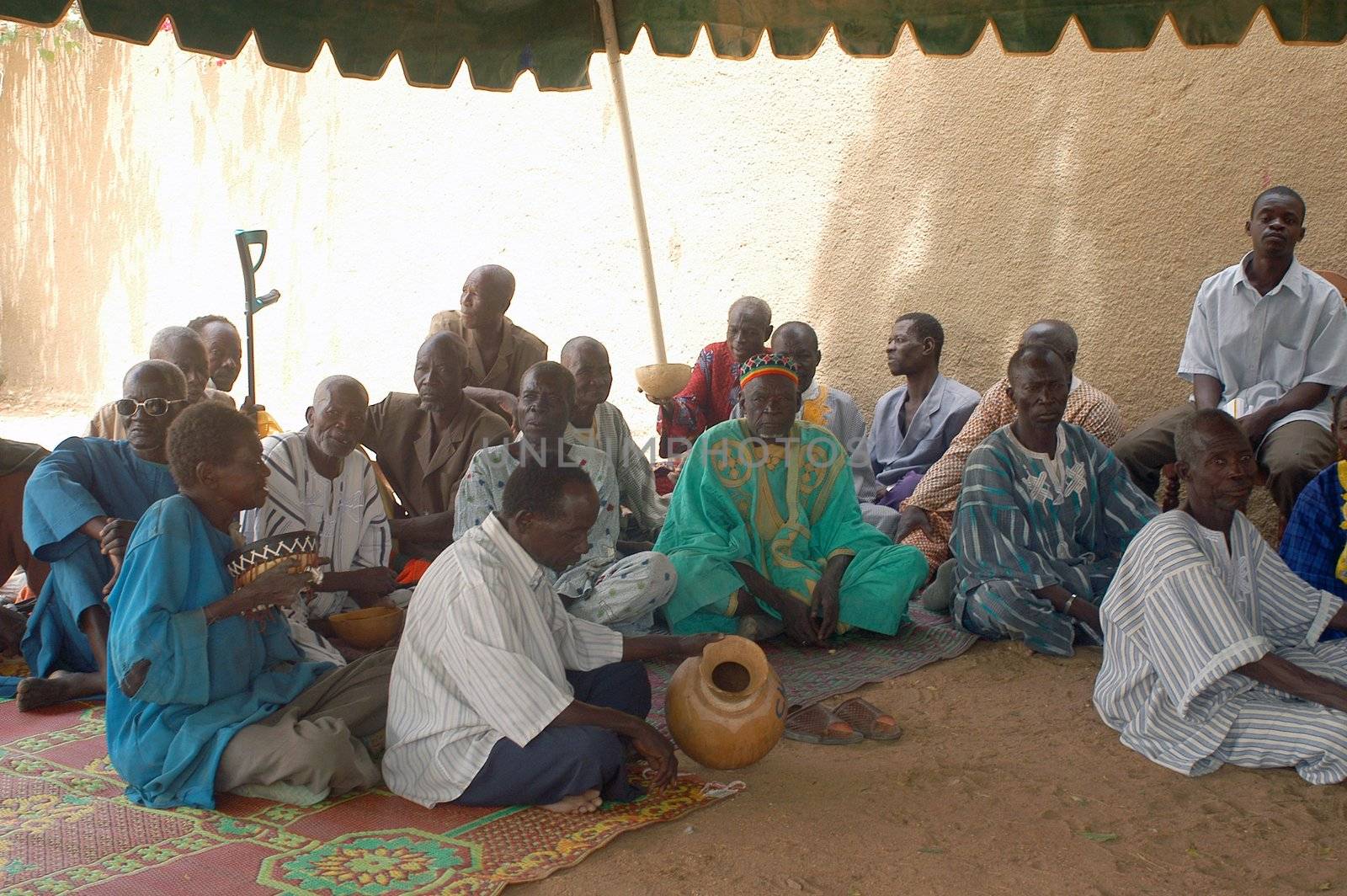 The festival of establishment of a usual chief in Burkina Faso Faso lasts three days. The usual chief succeeds his father deceased, it is always the groin of the family and always a man. It is a very rare event because a chief can be replaced only after his death. During establishment it is the festival and all the area is invited. This festival occurs to Kokemnour�, small village in the East of Burkina Faso Faso in the province of Kouritanga. These three days are punctuated of dance, meal and especially of traditional ceremonies African. The Chief is the King and can be established only by chiefs more important than him.                                