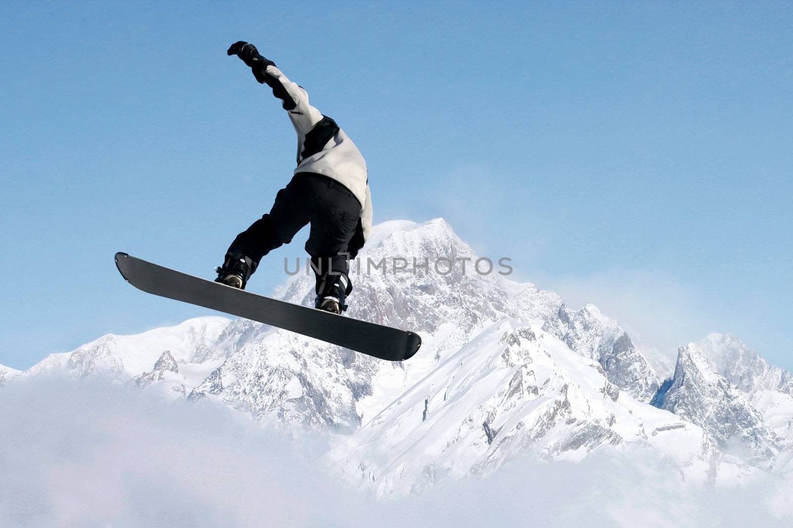 Snowboarder by leeser