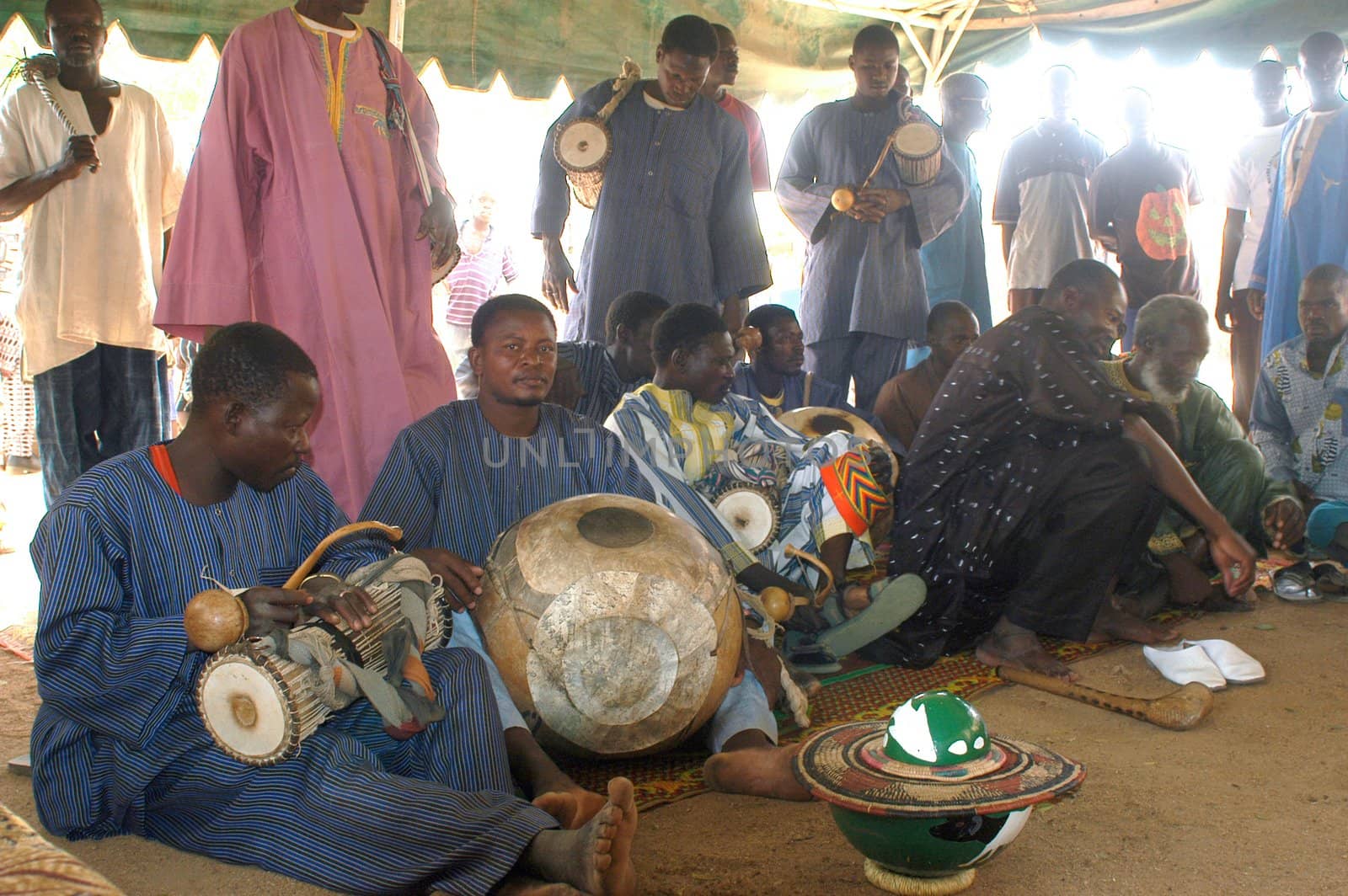 The festival of establishment of a usual chief in Burkina Faso Faso lasts three days. The usual chief succeeds his father deceased, it is always the groin of the family and always a man. It is a very rare event because a chief can be replaced only after his death. During establishment it is the festival and all the area is invited. This festival occurs to Kokemnour�, small village in the East of Burkina Faso Faso in the province of Kouritanga. These three days are punctuated of dance, meal and especially of traditional ceremonies African. The Chief is the King and can be established only by chiefs more important than him.                                