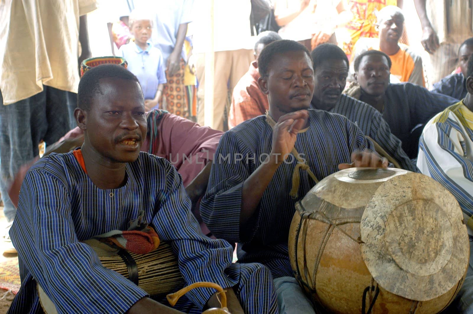 The festival of establishment of a usual chief in Burkina Faso Faso lasts three days. The usual chief succeeds his father deceased, it is always the groin of the family and always a man. It is a very rare event because a chief can be replaced only after his death. During establishment it is the festival and all the area is invited. This festival occurs to Kokemnour�, small village in the East of Burkina Faso Faso in the province of Kouritanga. These three days are punctuated of dance, meal and especially of traditional ceremonies African. The Chief is the King and can be established only by chiefs more important than him.                                
