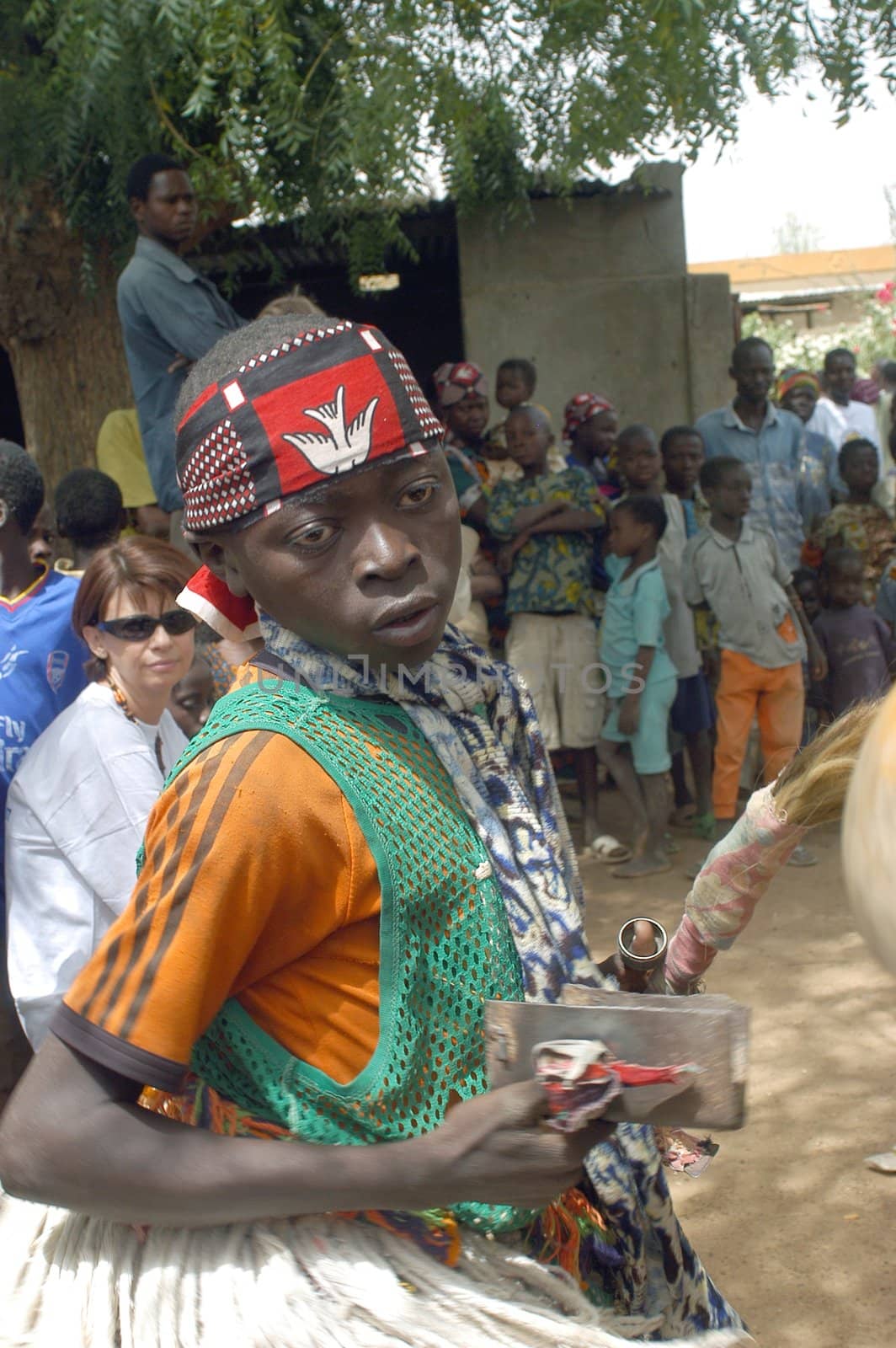 The festival of establishment of a usual chief in Burkina Faso Faso lasts three days. The usual chief succeeds his father deceased, it is always the groin of the family and always a man. It is a very rare event because a chief can be replaced only after his death. During establishment it is the festival and all the area is invited. This festival occurs to Kokemnour�, small village in the East of Burkina Faso Faso in the province of Kouritanga. These three days are punctuated of dance, meal and especially of traditional ceremonies African. The Chief is the King and can be established only by chiefs more important than him.                                