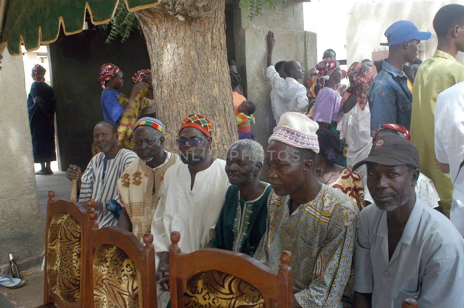 The festival of establishment of a usual chief in Burkina Faso Faso lasts three days. The usual chief succeeds his father deceased, it is always the groin of the family and always a man. It is a very rare event because a chief can be replaced only after his death. During establishment it is the festival and all the area is invited. This festival occurs to Kokemnour�, small village in the East of Burkina Faso Faso in the province of Kouritanga. These three days are punctuated of dance, meal and especially of traditional ceremonies African. The Chief is the King and can be established only by chiefs more important than him.                                