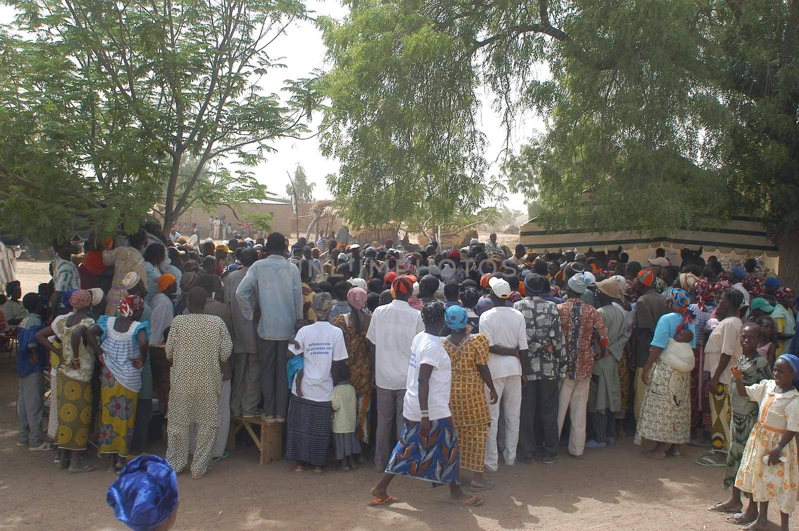 The festival of establishment of a usual chief in Burkina Faso Faso lasts three days. The usual chief succeeds his father deceased, it is always the groin of the family and always a man. It is a very rare event because a chief can be replaced only after his death. During establishment it is the festival and all the area is invited. This festival occurs to Kokemnour�, small village in the East of Burkina Faso Faso in the province of Kouritanga. These three days are punctuated of dance, meal and especially of traditional ceremonies African. The Chief is the King and can be established only by chiefs more important than him.                                