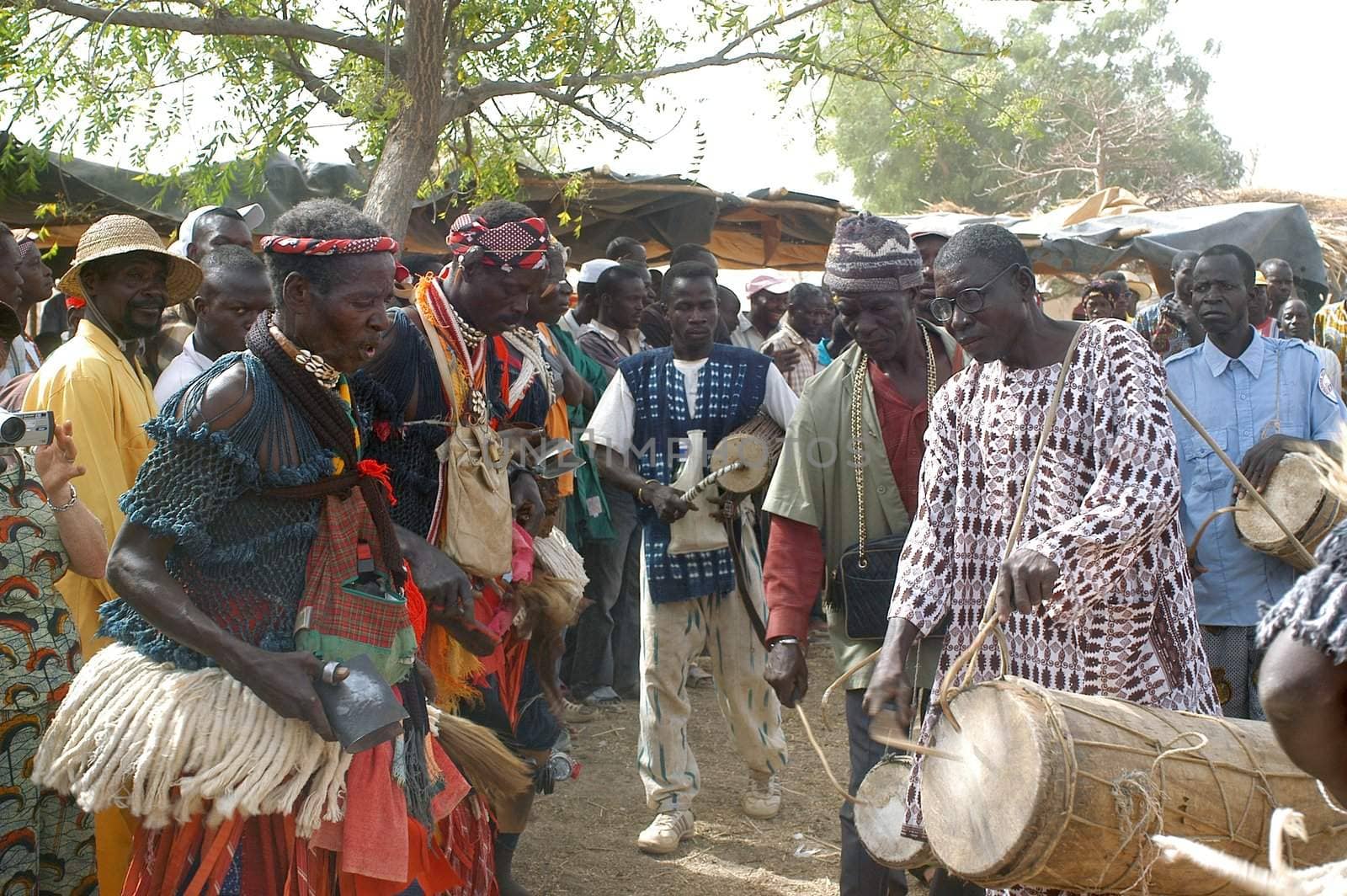 The festival of establishment of a usual chief in Burkina Faso Faso lasts three days. The usual chief succeeds his father deceased, it is always the groin of the family and always a man. It is a very rare event because a chief can be replaced only after his death. During establishment it is the festival and all the area is invited. This festival occurs to Kokemnour�, small village in the East of Burkina Faso Faso in the province of Kouritanga. These three days are punctuated of dance, meal and especially of traditional ceremonies African. The Chief is the King and can be established only by chiefs more important than him.                                