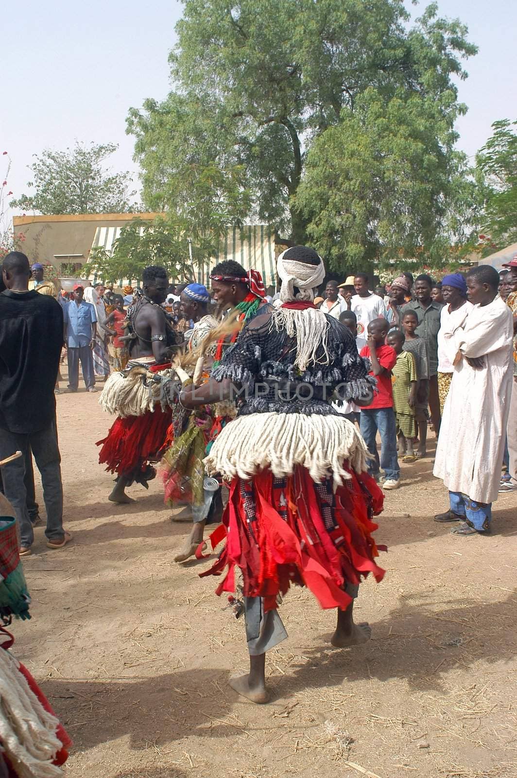 The festival of establishment of a usual chief in Burkina Faso Faso lasts three days. The usual chief succeeds his father deceased, it is always the groin of the family and always a man. It is a very rare event because a chief can be replaced only after his death. During establishment it is the festival and all the area is invited. This festival occurs to Kokemnour�, small village in the East of Burkina Faso Faso in the province of Kouritanga. These three days are punctuated of dance, meal and especially of traditional ceremonies African. The Chief is the King and can be established only by chiefs more important than him.                                