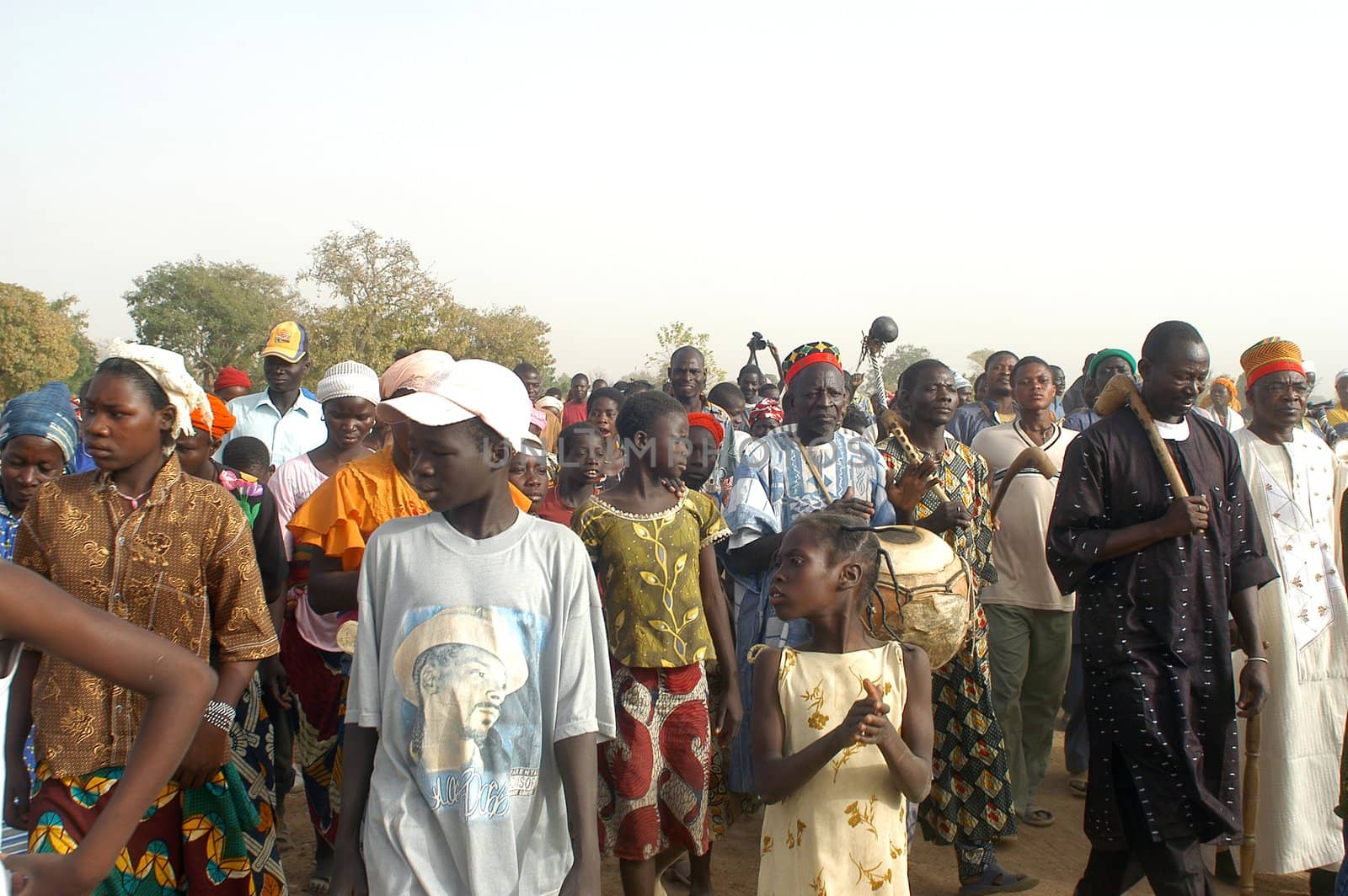The festival of establishment of a usual chief in Burkina Faso Faso lasts three days. The usual chief succeeds his father deceased, it is always the groin of the family and always a man. It is a very rare event because a chief can be replaced only after his death. During establishment it is the festival and all the area is invited. This festival occurs to Kokemnour�, small village in the East of Burkina Faso Faso in the province of Kouritanga. These three days are punctuated of dance, meal and especially of traditional ceremonies African. The Chief is the King and can be established only by chiefs more important than him.                                