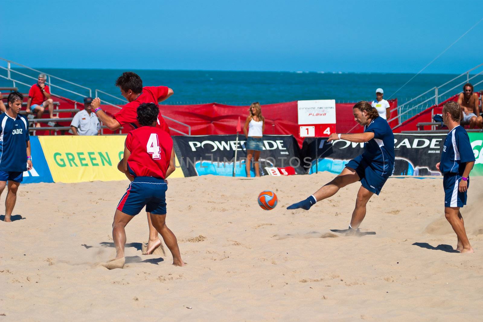 CADIZ, SPAIN -  JUL 30:  Unknown players of the team of Cadiz and Gijon playing the Spanish Championship of Beach Soccer on Jul 30, 2005 on the beach of La Victoria in Cadiz, Spain
