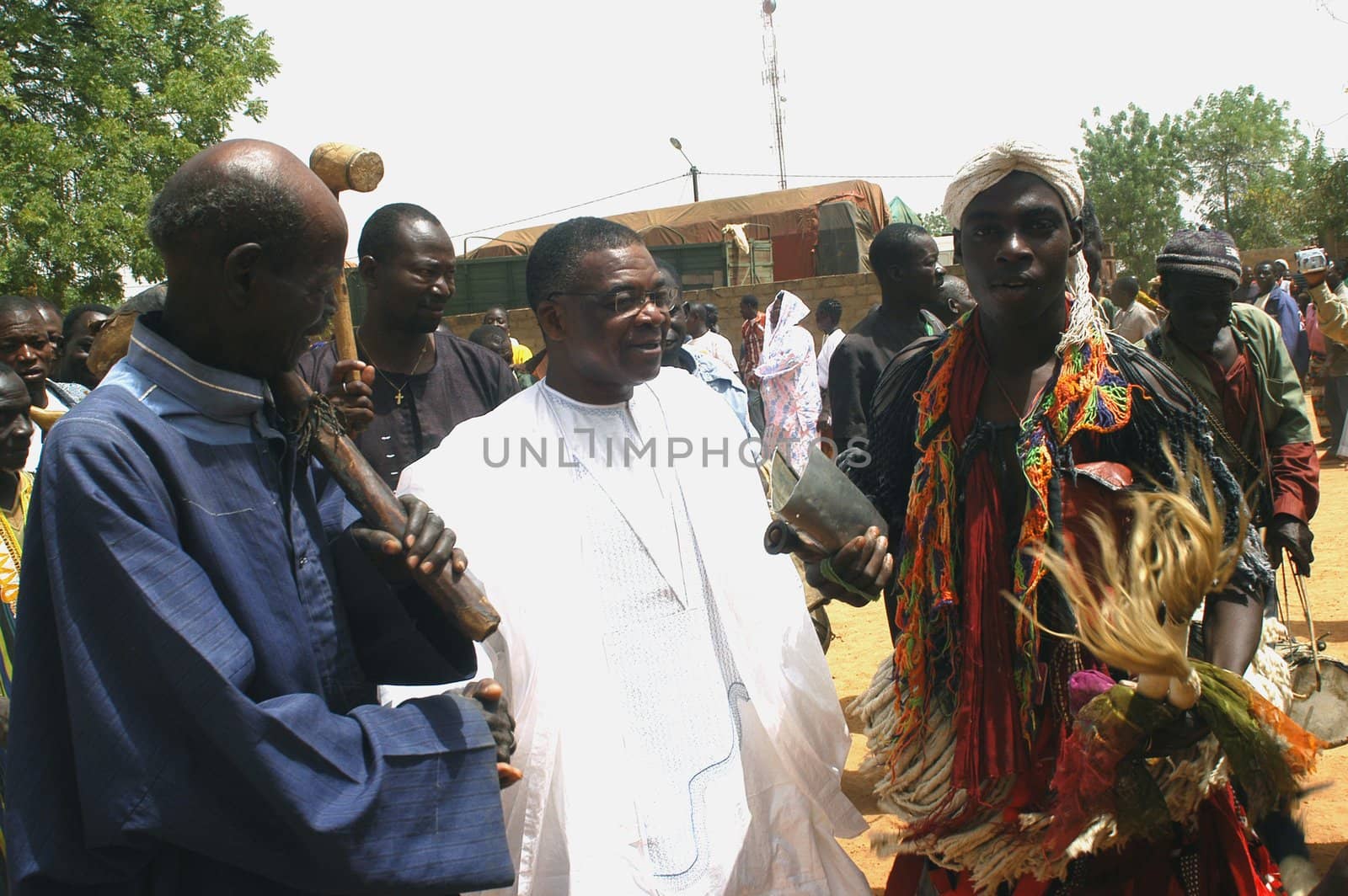 The festival of establishment of a usual chief in Burkina Faso Faso lasts three days. The usual chief succeeds his father deceased, it is always the groin of the family and always a man. It is a very rare event because a chief can be replaced only after his death. During establishment it is the festival and all the area is invited. This festival occurs to Kokemnour�, small village in the East of Burkina Faso Faso in the province of Kouritanga. These three days are punctuated of dance, meal and especially of traditional ceremonies African. The Chief is the King and can be established only by chiefs more important than him.                                