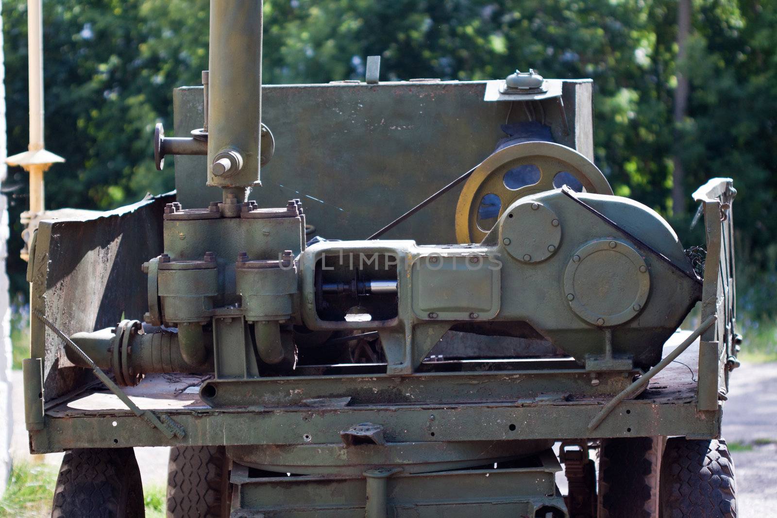 old broken equipment to the old mechanism