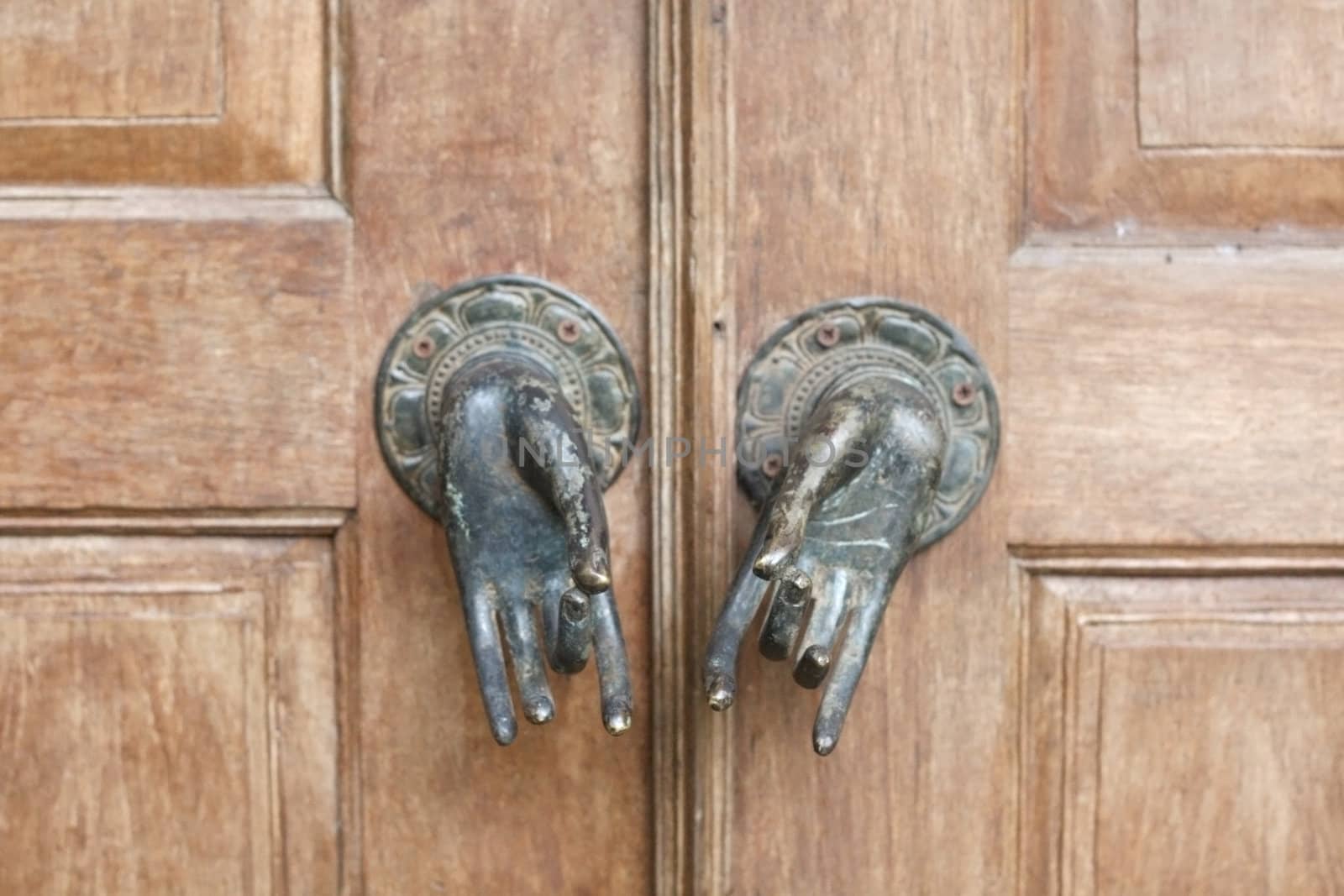 Balinese door handles by leeser