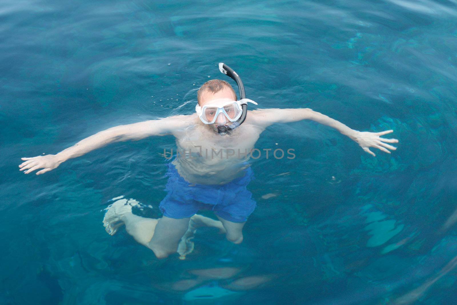 Snorkelling by leeser