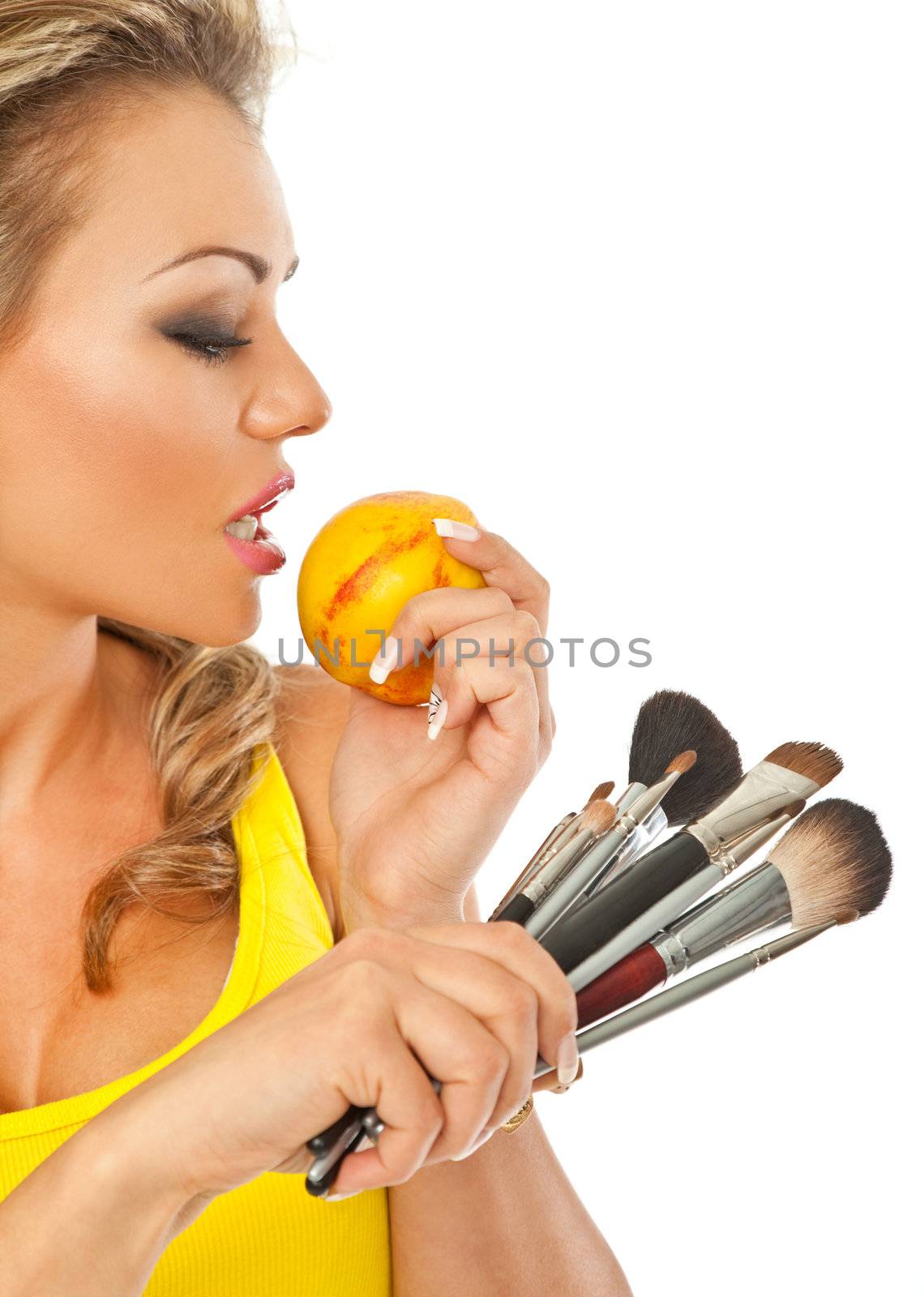 hungry makeup professional by vilevi