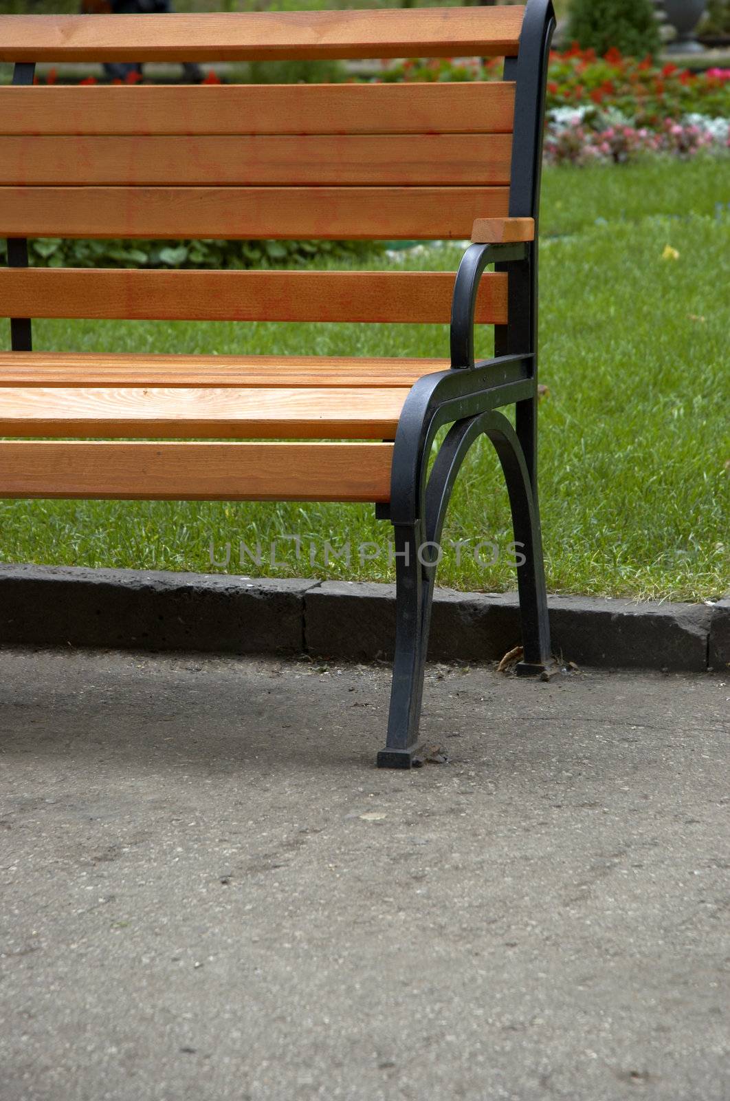 bench by Kuzma