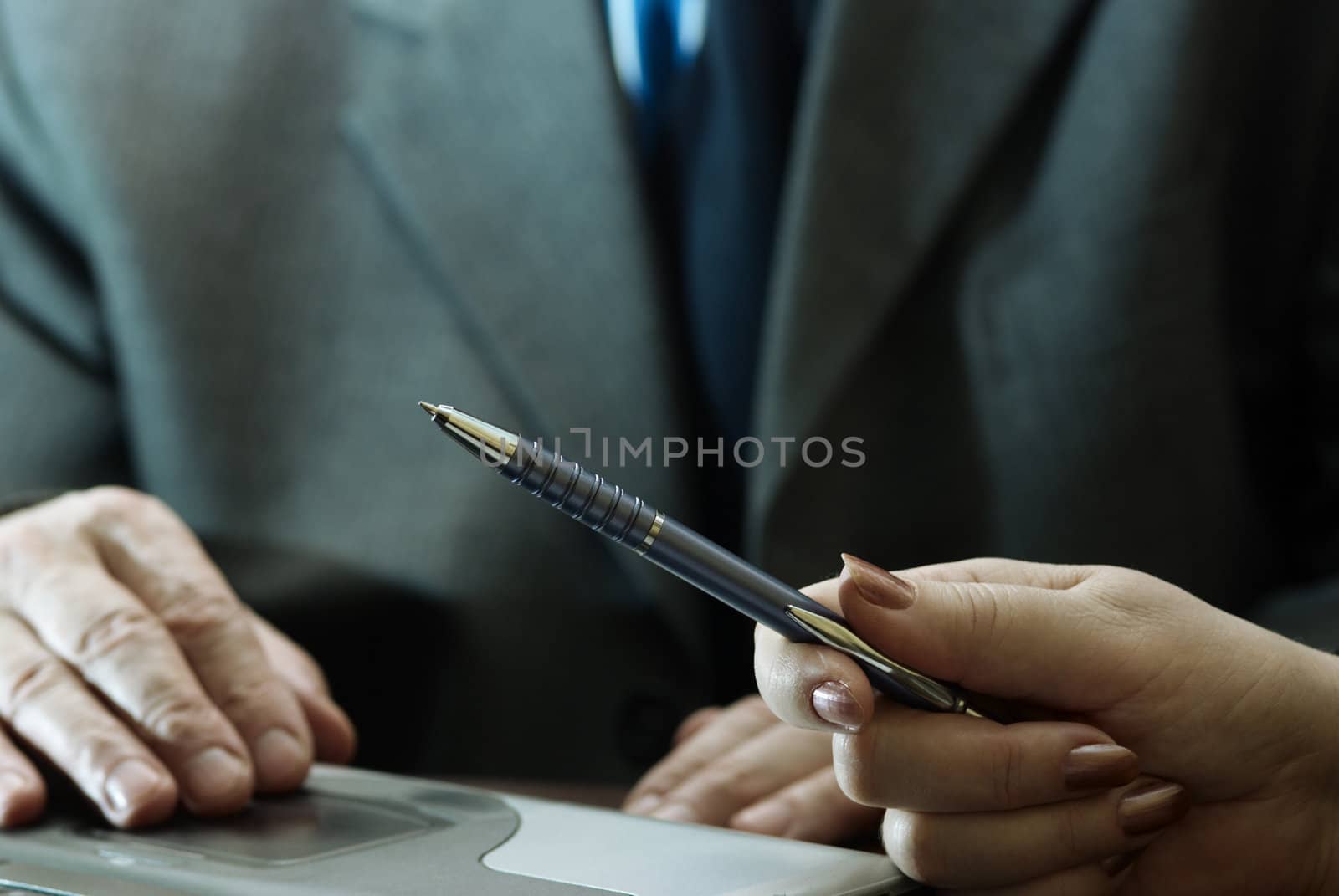 special photo tone , focus point on the pen