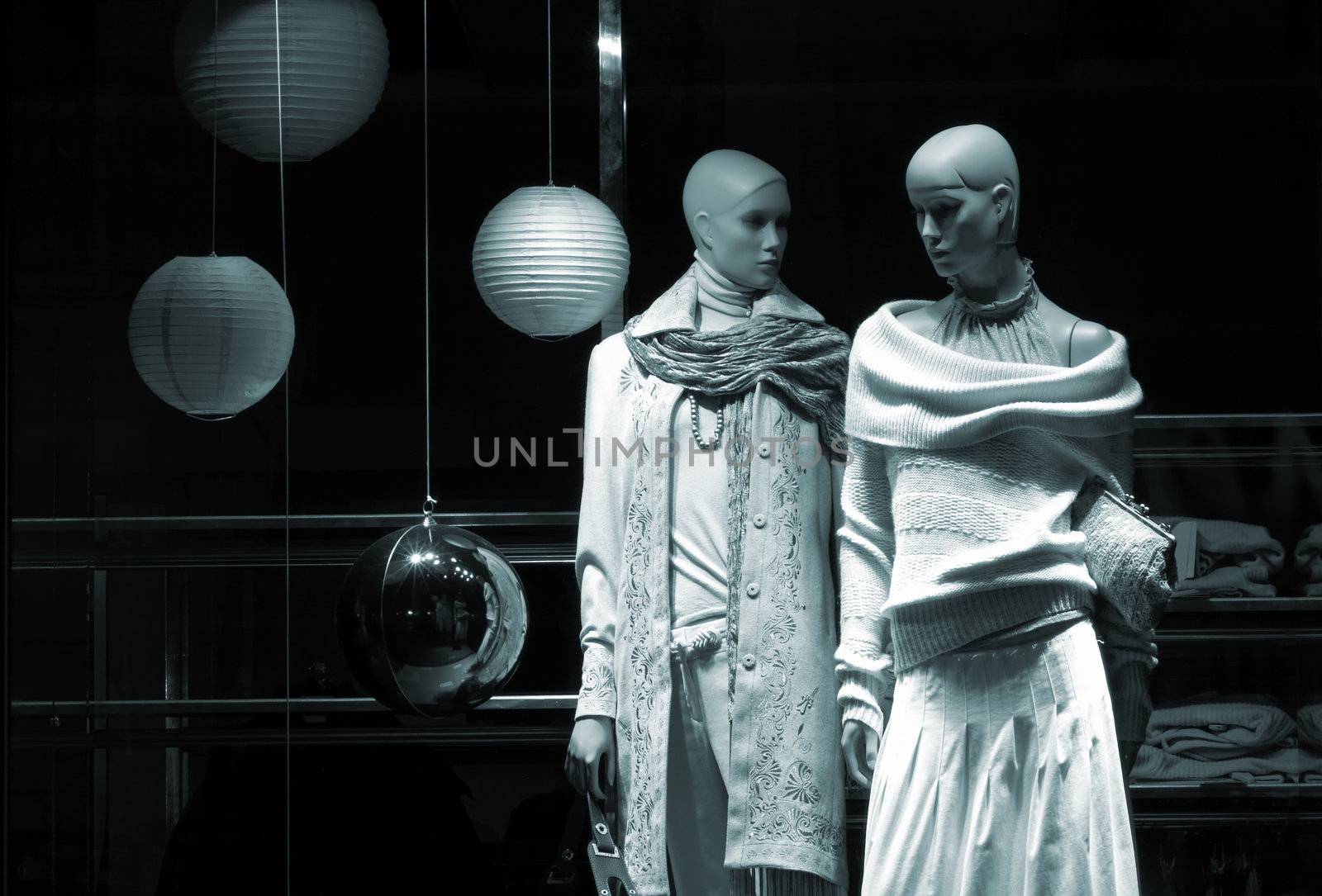 wool wear,special black and white f/x , focus point on the right part of photo