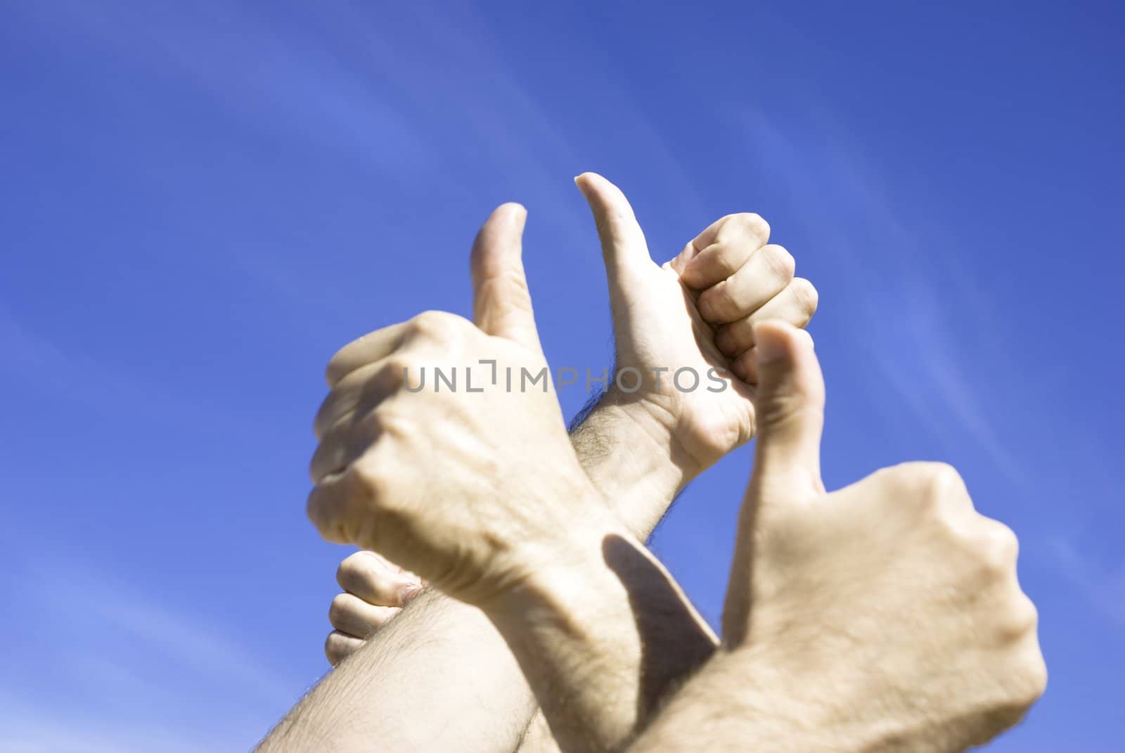 special photo f/x, focus point on third hand (selective)