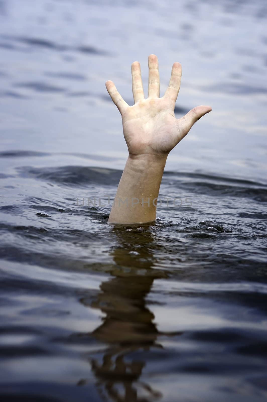 sinking man, special toned, focus point on hands