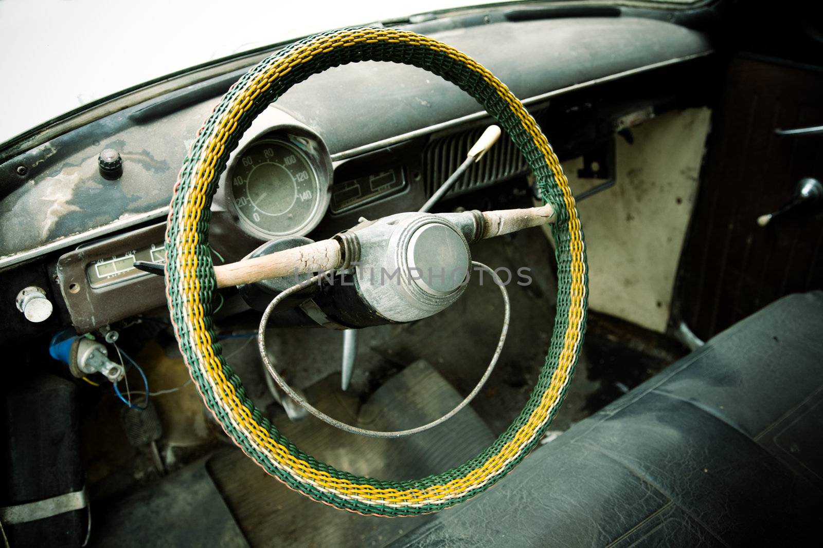 grunge old car, focus point on wheel
