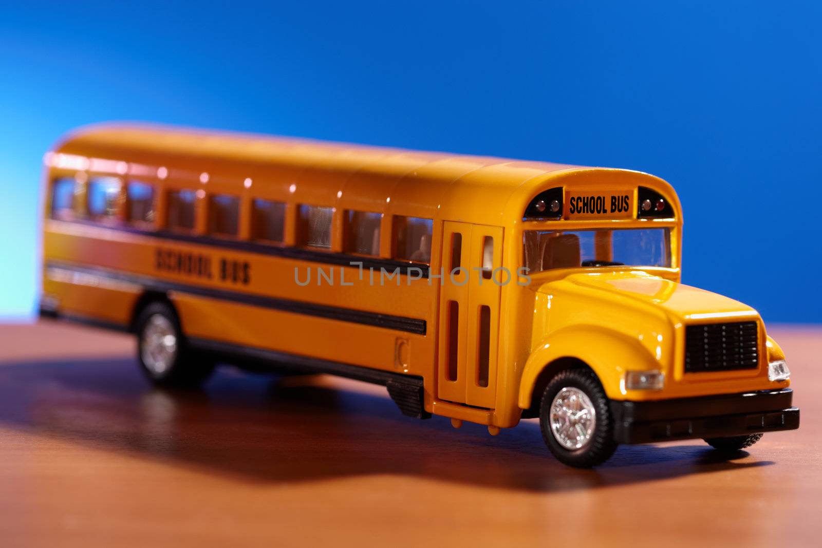 School bus by Kuzma