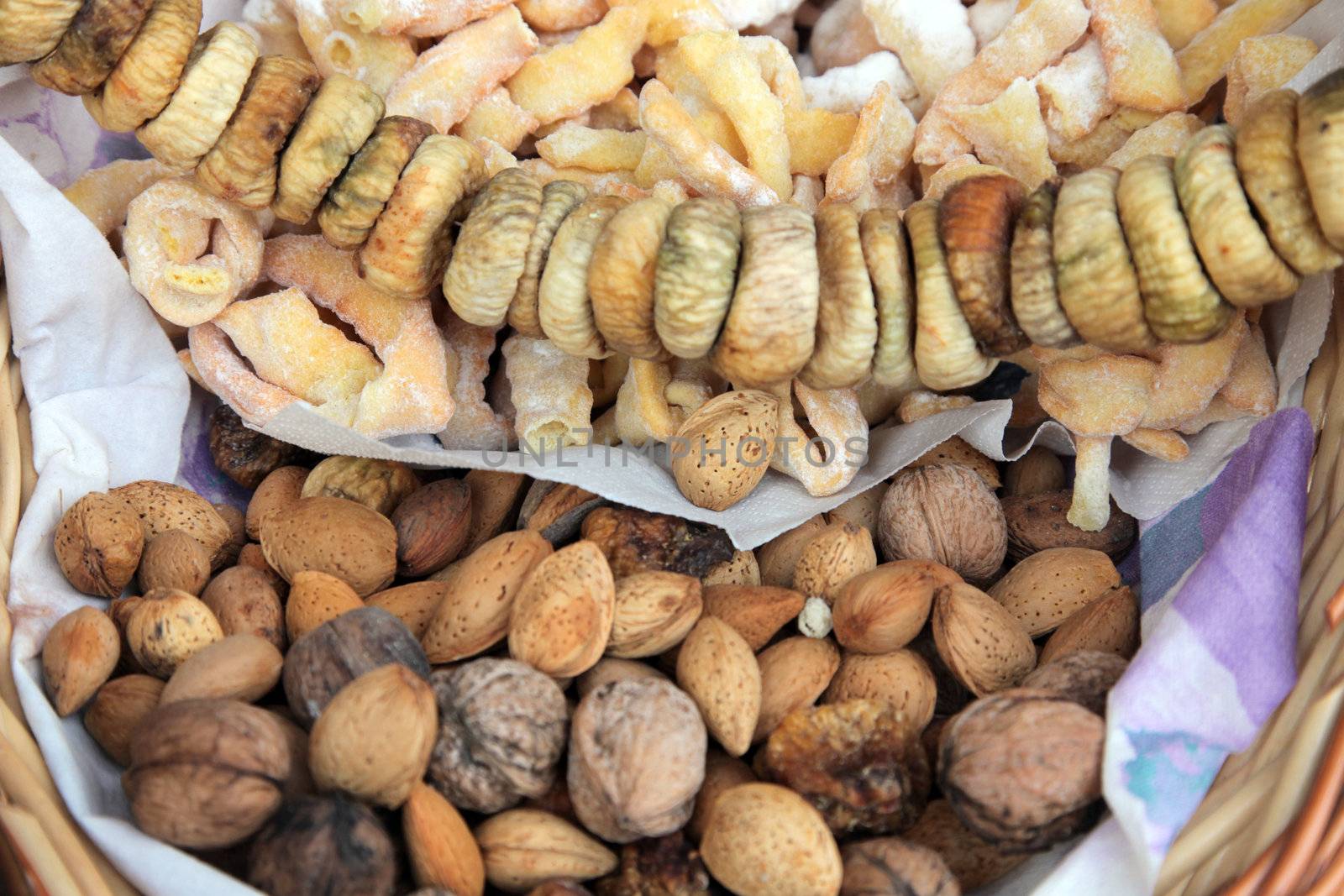 Dried figs
