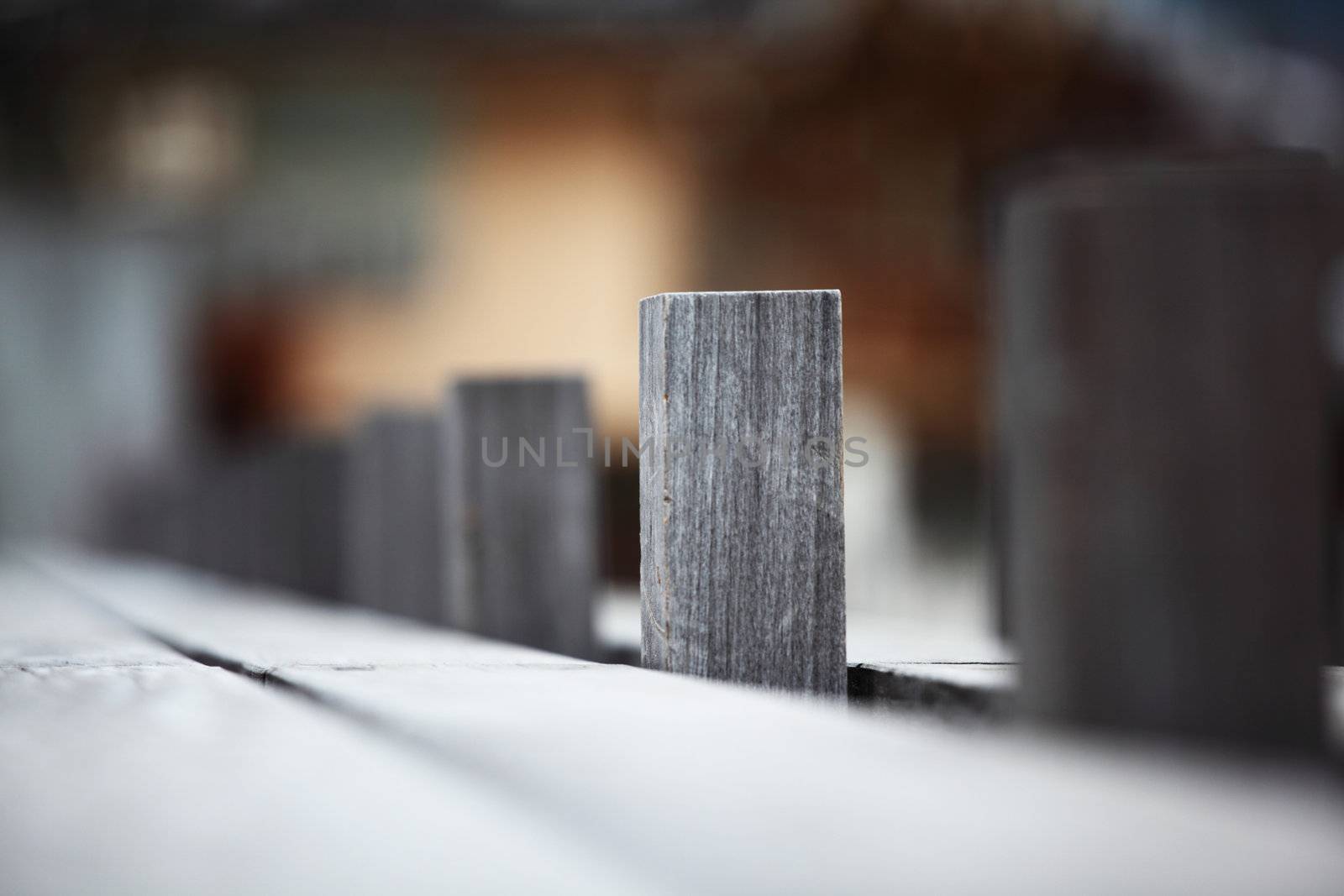 wood fence in hight dof