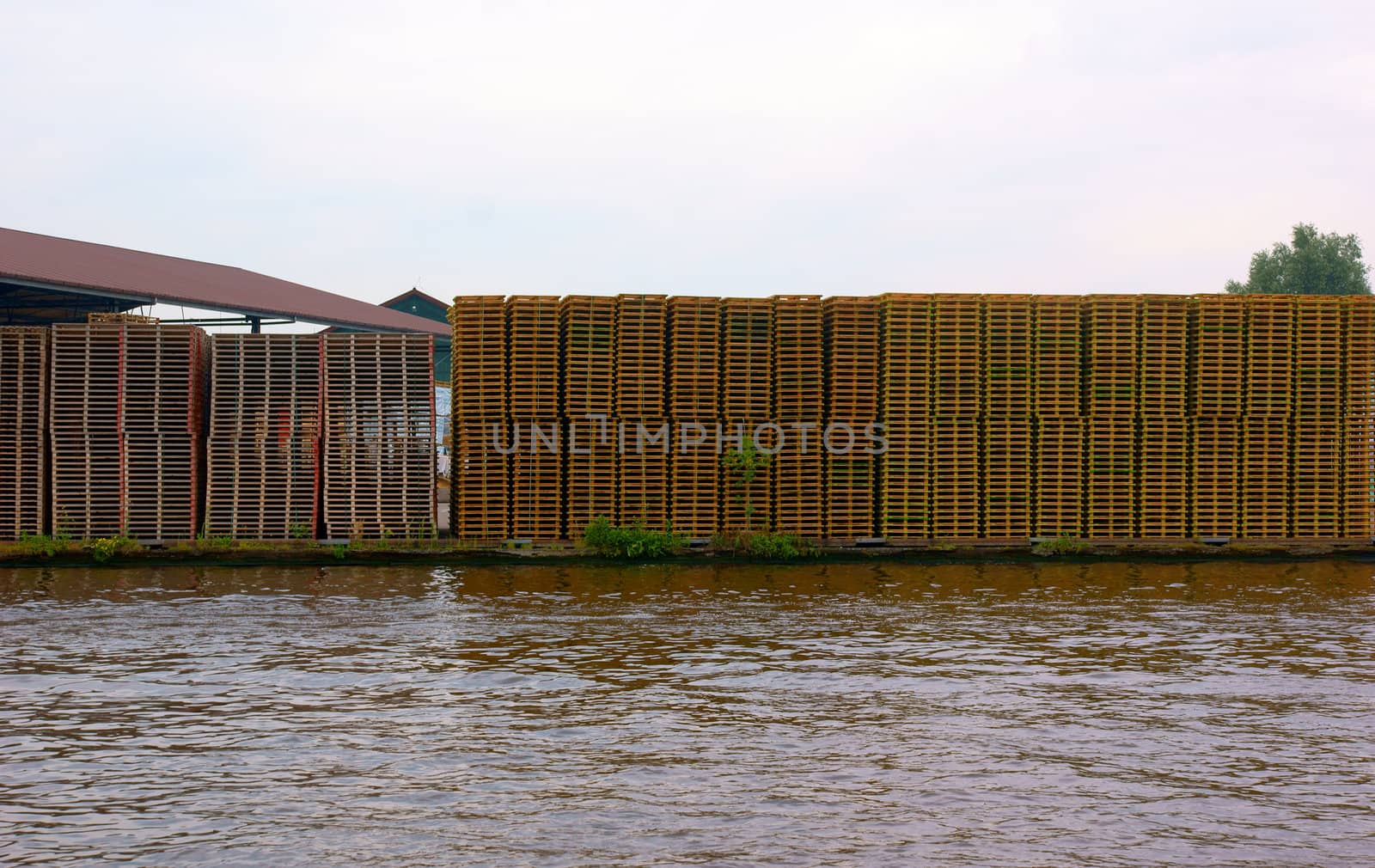 A wall built with wooden pallets
