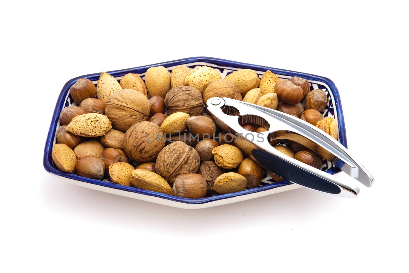 mized nuts
