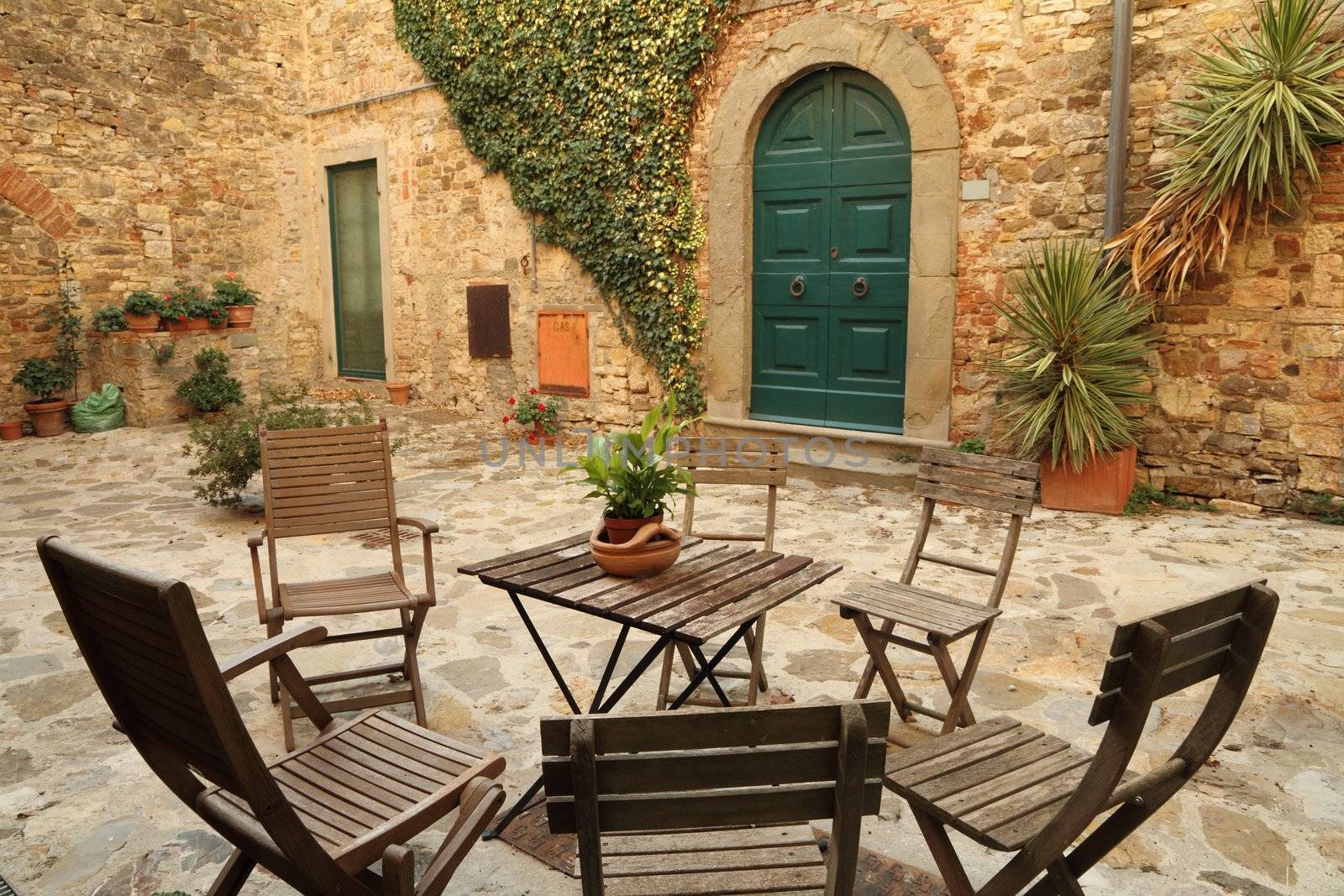 italian backyard, Tuscany by mkistryn