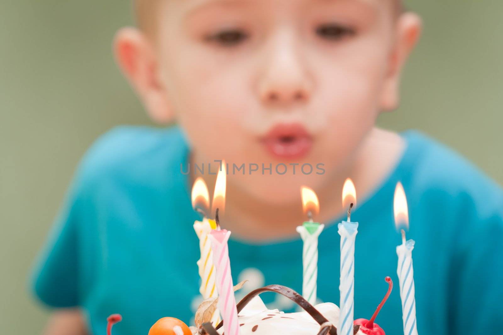 Birthday cake candle by ia_64