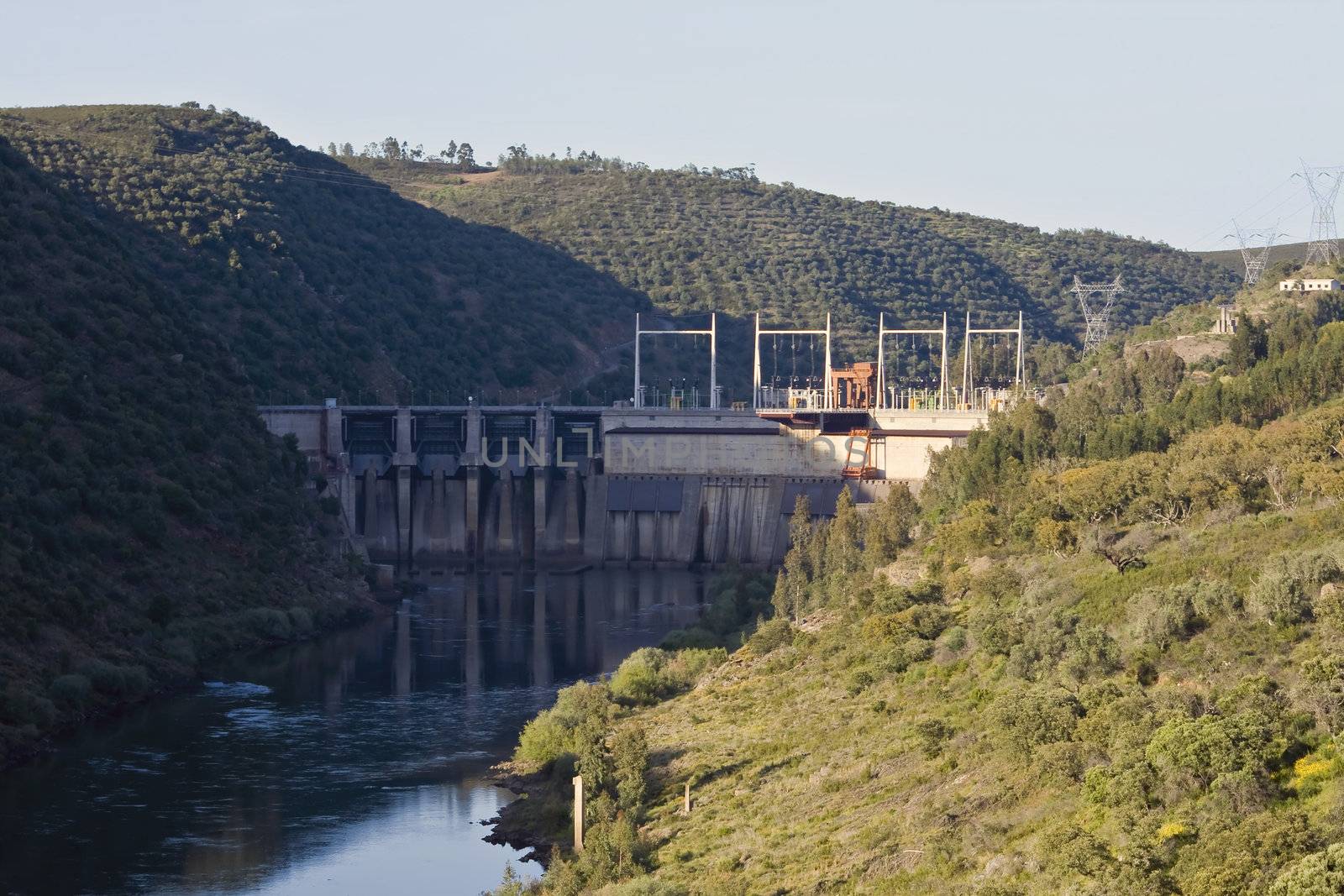 Barrage in Alentejo valley 