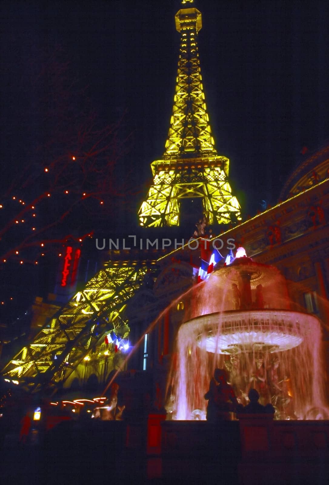 Paris, Las Vegas by jol66