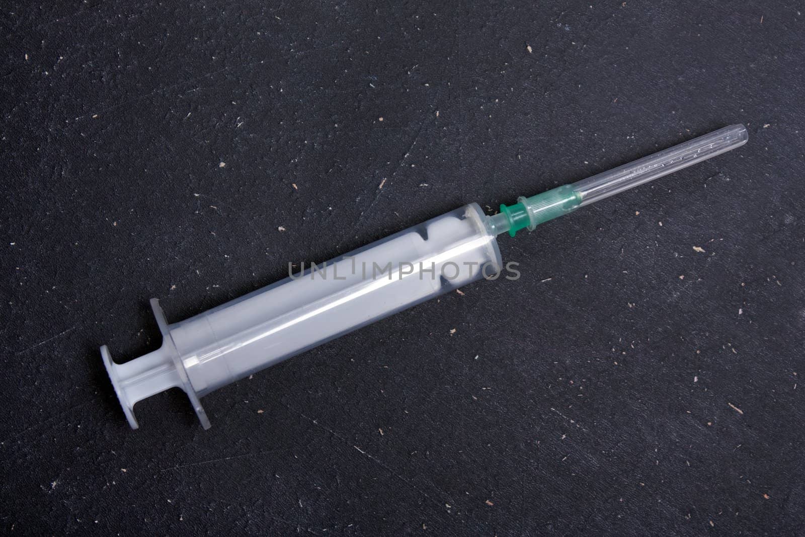 Medicine vaccination injecting disposable syringe