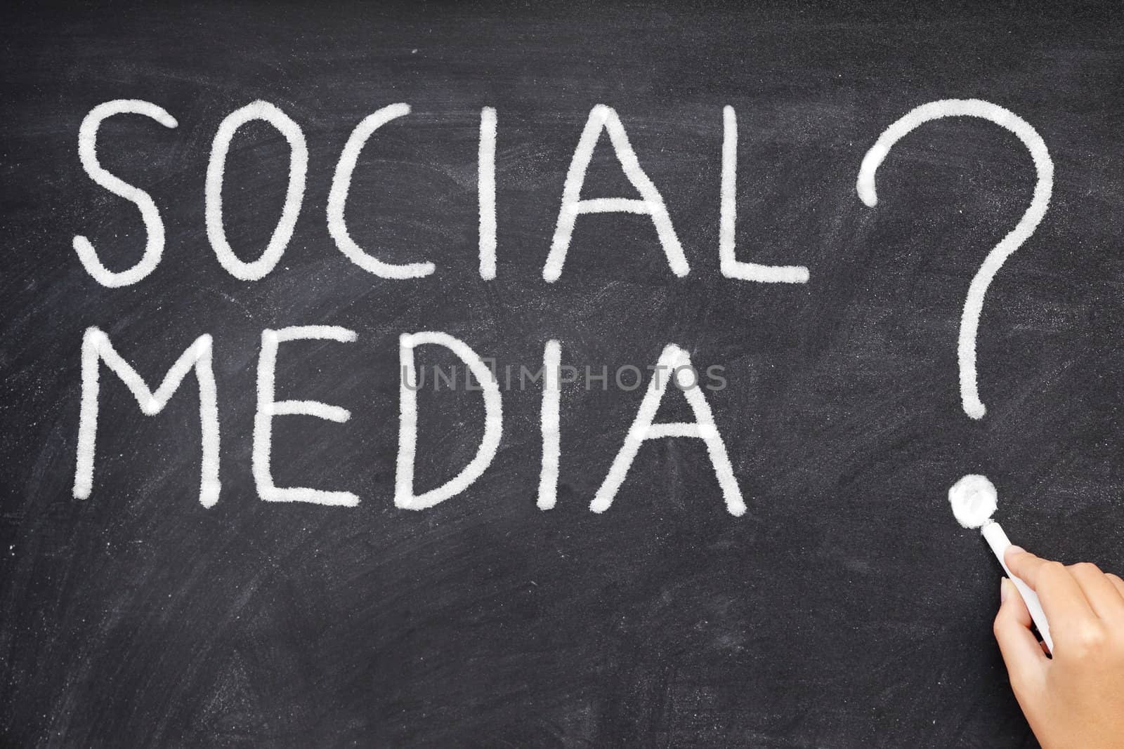 Social media question mark. How can we use social media networking? What is social media. Blackboard business concept photo.