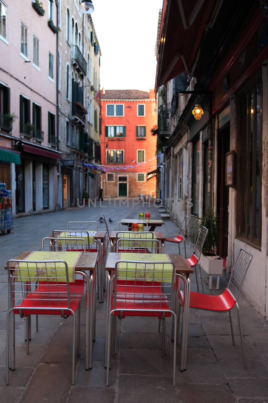 Sidewalk Cafe by kvkirillov