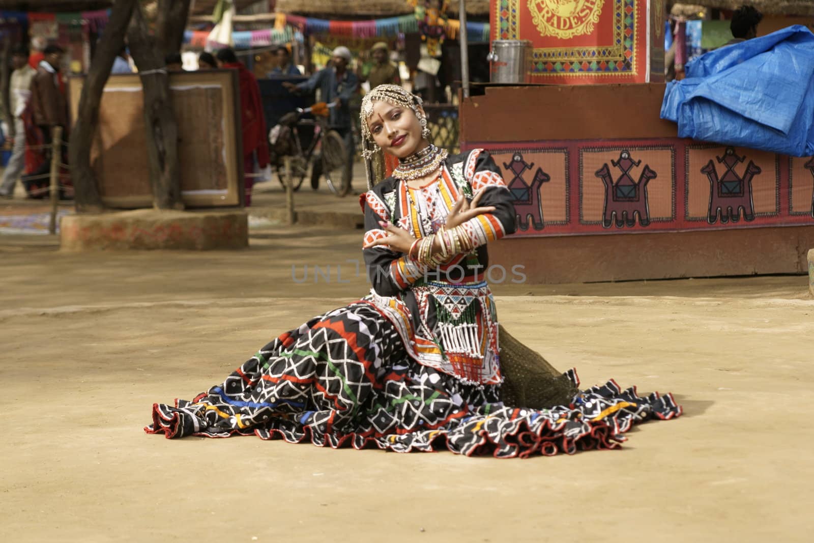 Tribal dancer at the Sarujkund Fair near Delhi, India