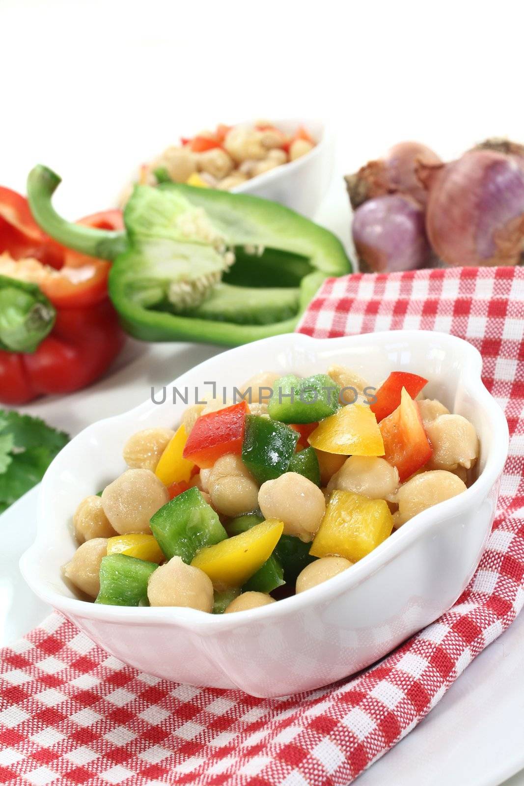 chickpea salad with peppers, scallions and coriander