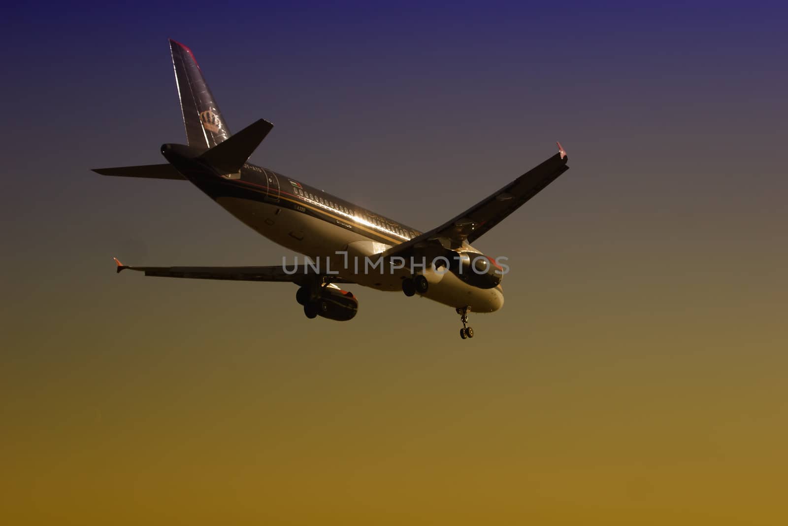 aircraft, airliner, airplane, airport, aviation, departure, destination, engines, flight, flying, huge, international, jet, pilot, plane, sky, speed, sun, sunrise, take-off, tourism, tourist, transportation, travel,