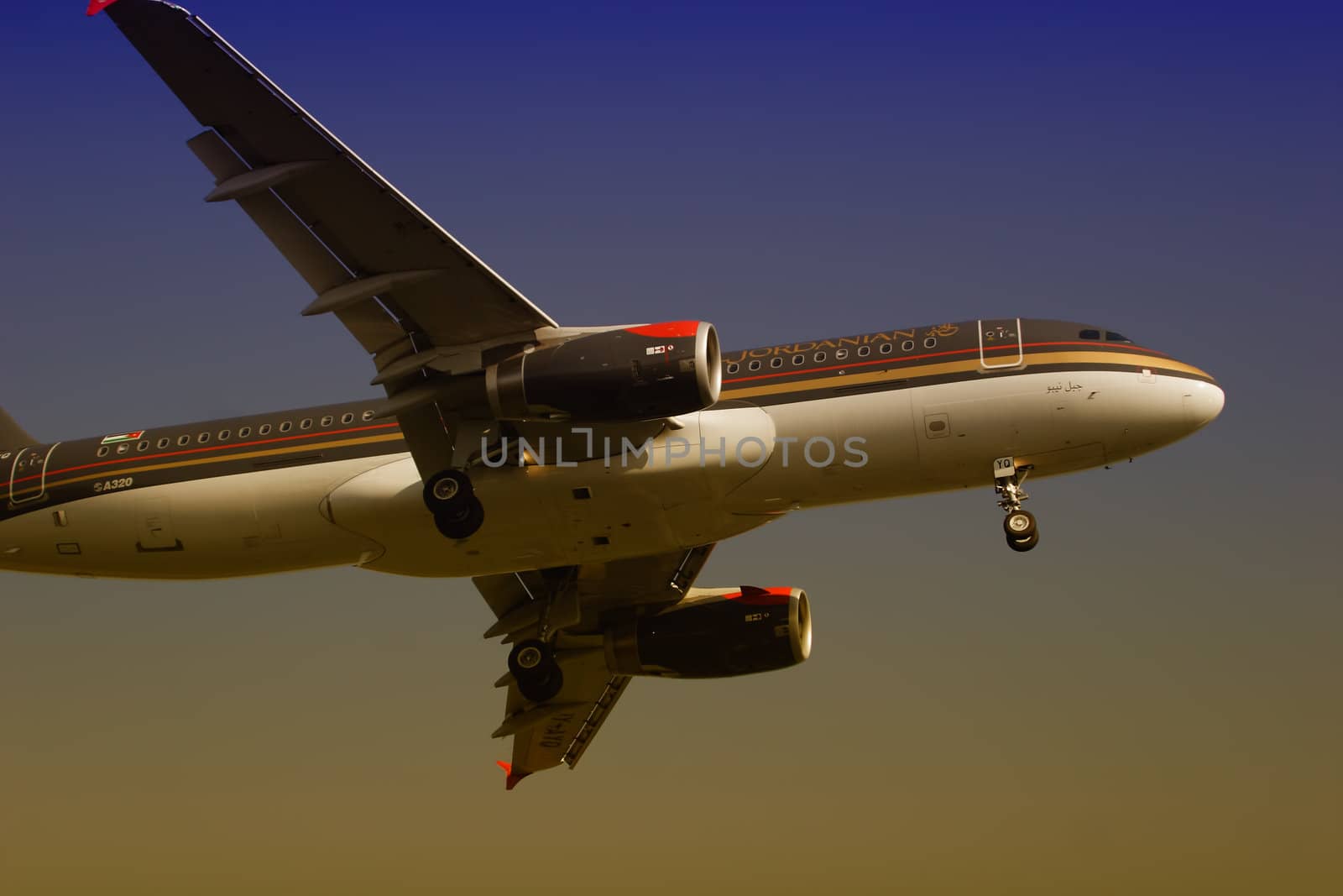 aircraft, airliner, airplane, airport, aviation, departure, destination, engines, flight, flying, huge, international, jet, pilot, plane, sky, speed, sun, sunrise, take-off, tourism, tourist, transportation, travel,