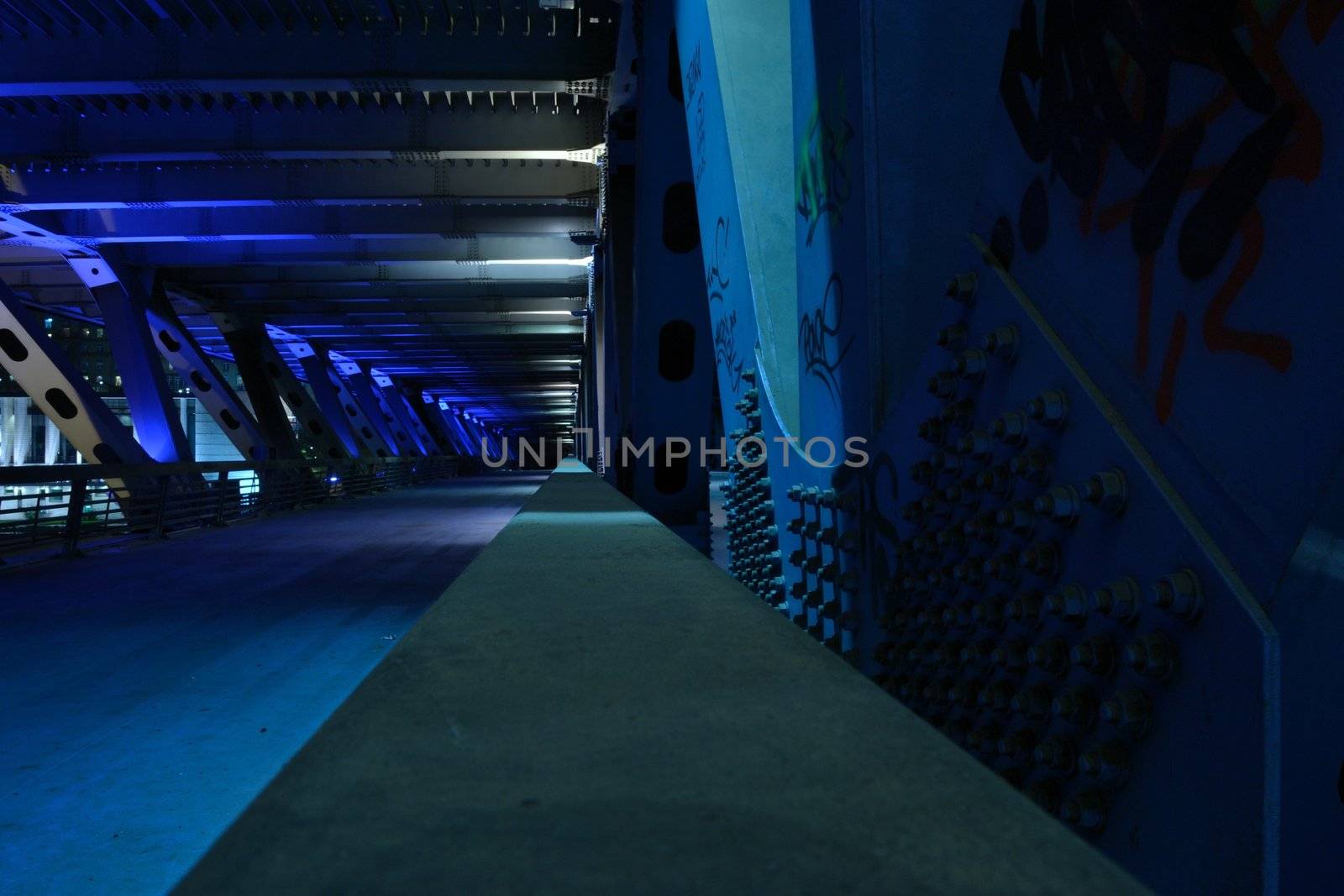 Under bridge by Autre