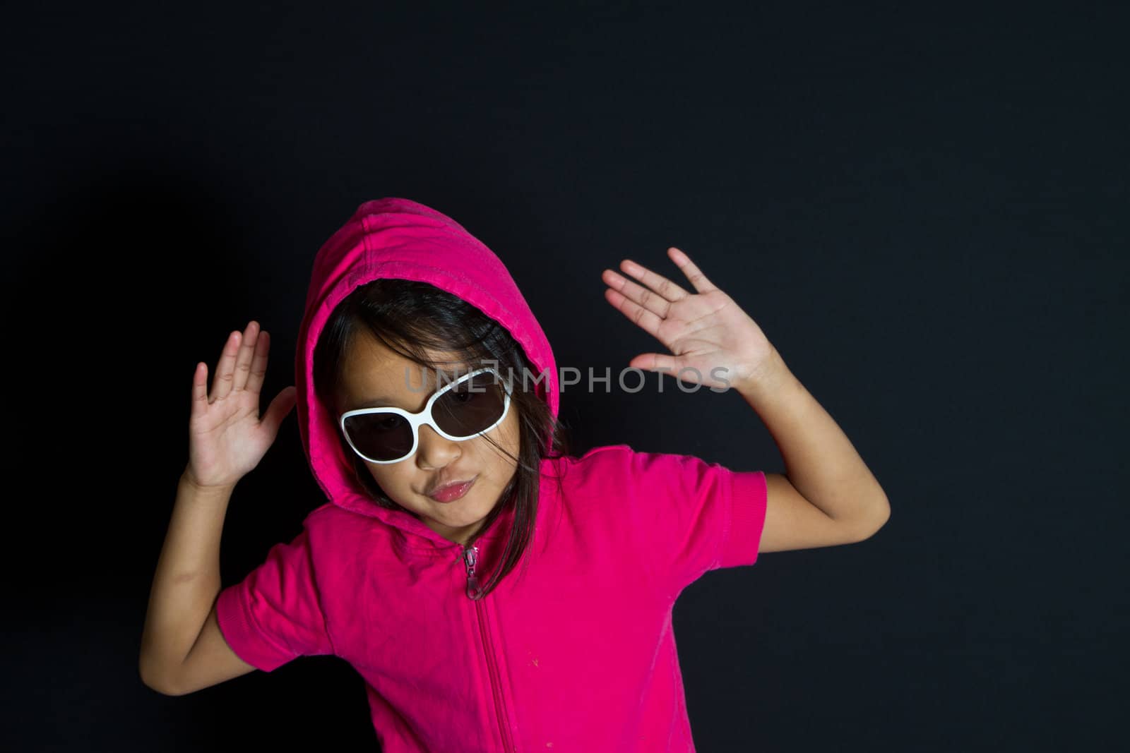 girl with sunglassesplaying smart in red