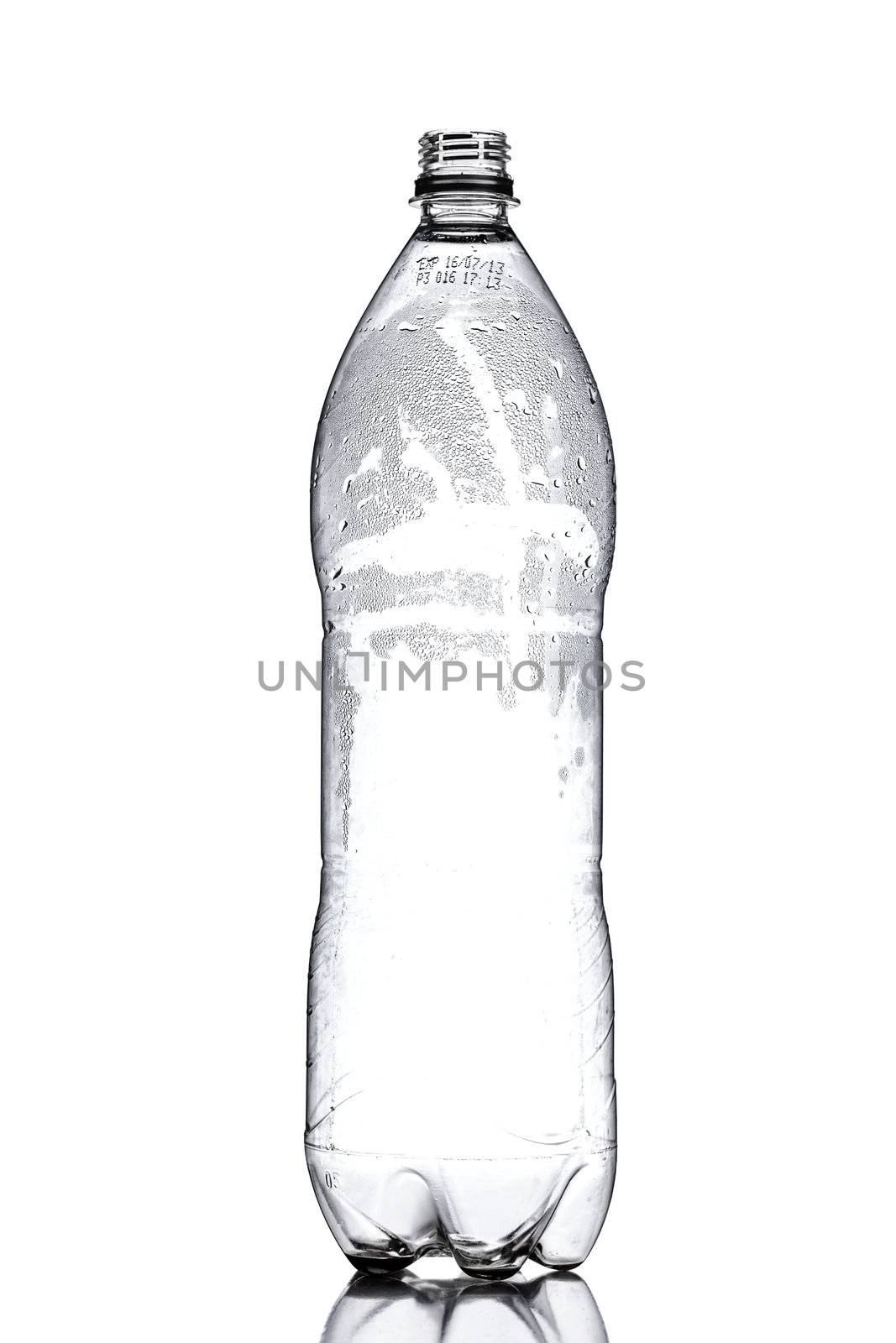plastic bottle by kokimk