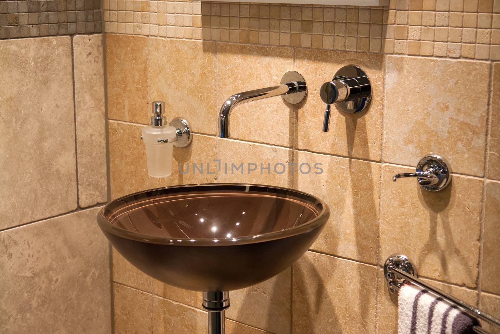 Beautiful Large Modern Classical Trendy Design Bathroom with Ceramics Stone  Elements in Luxury Home