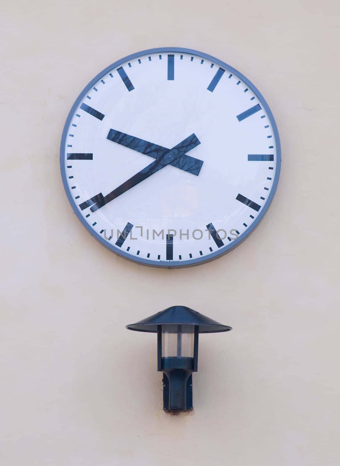 clock by Magnum