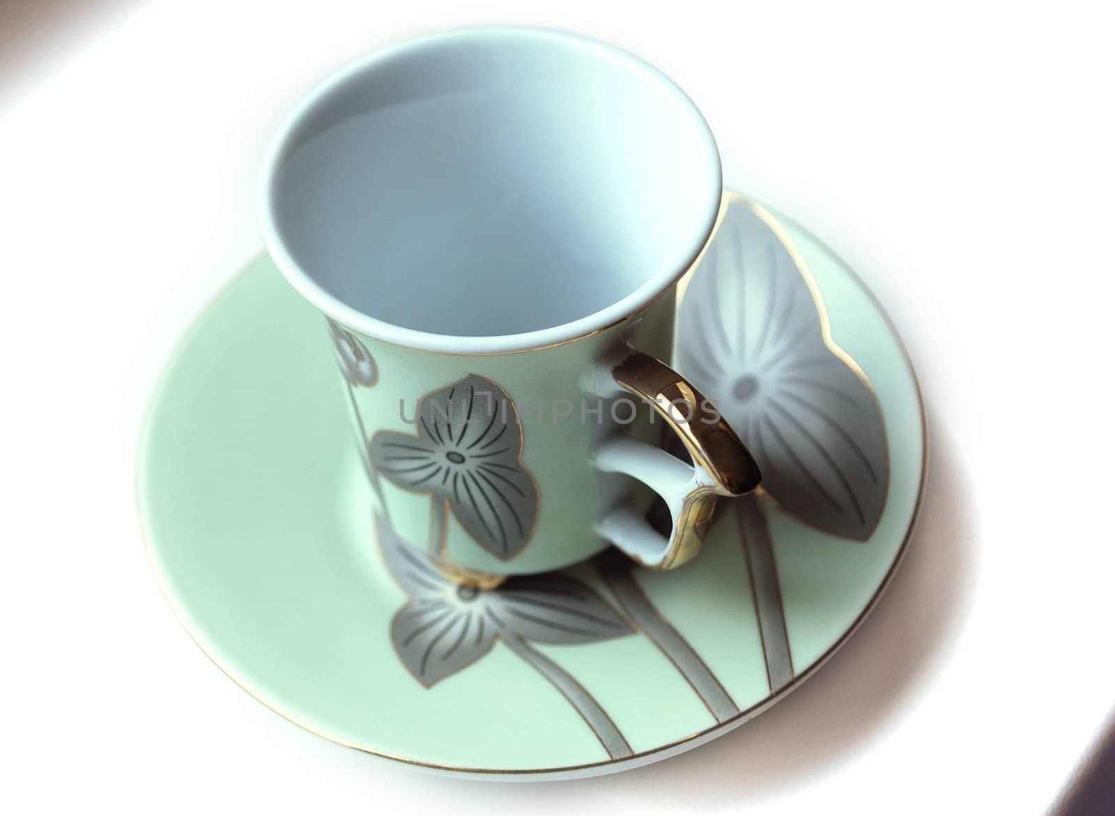 empty cup and saucer  with pattern   by svtrotof