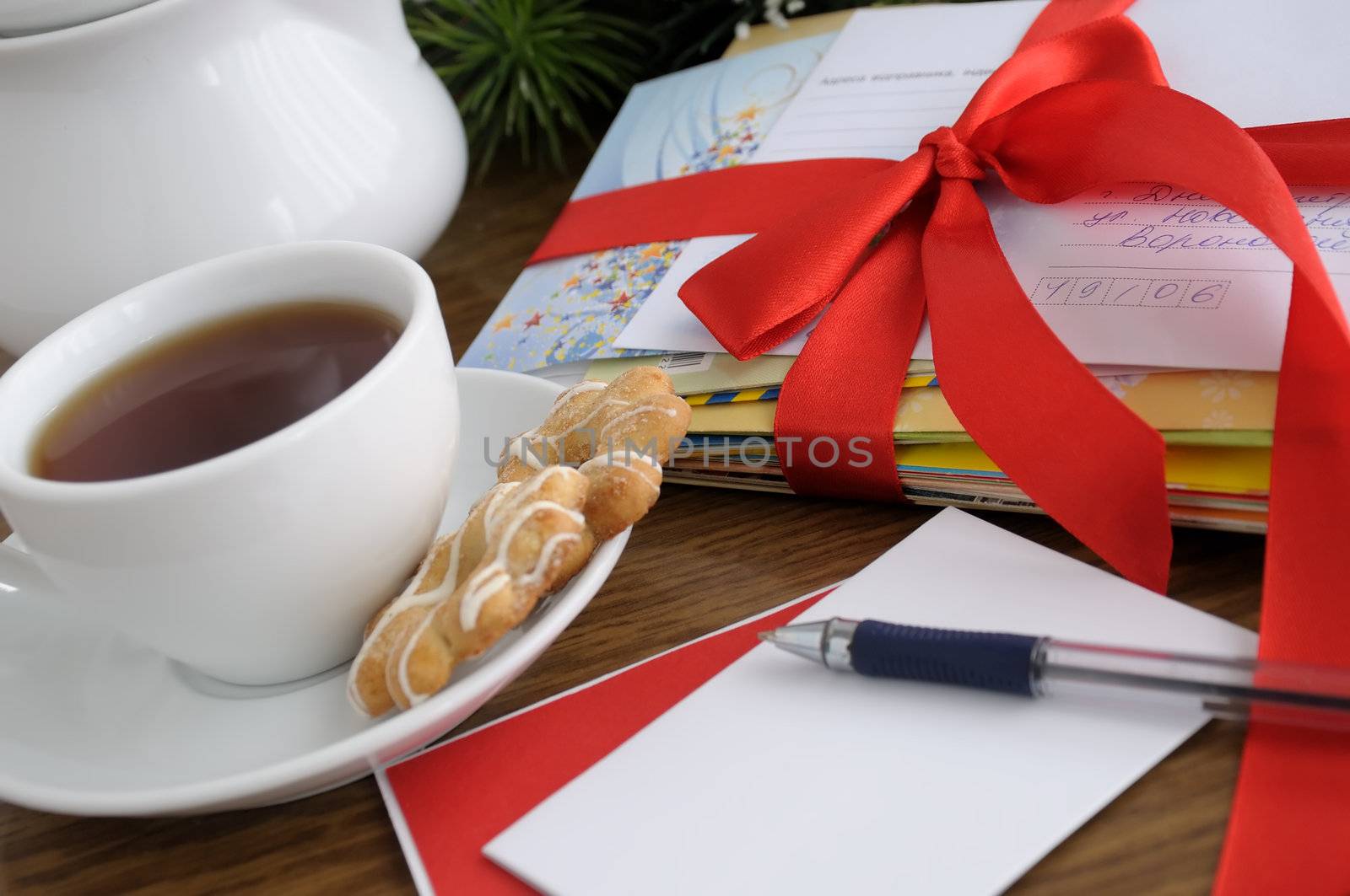 Write greeting or invite your friends and family on holiday